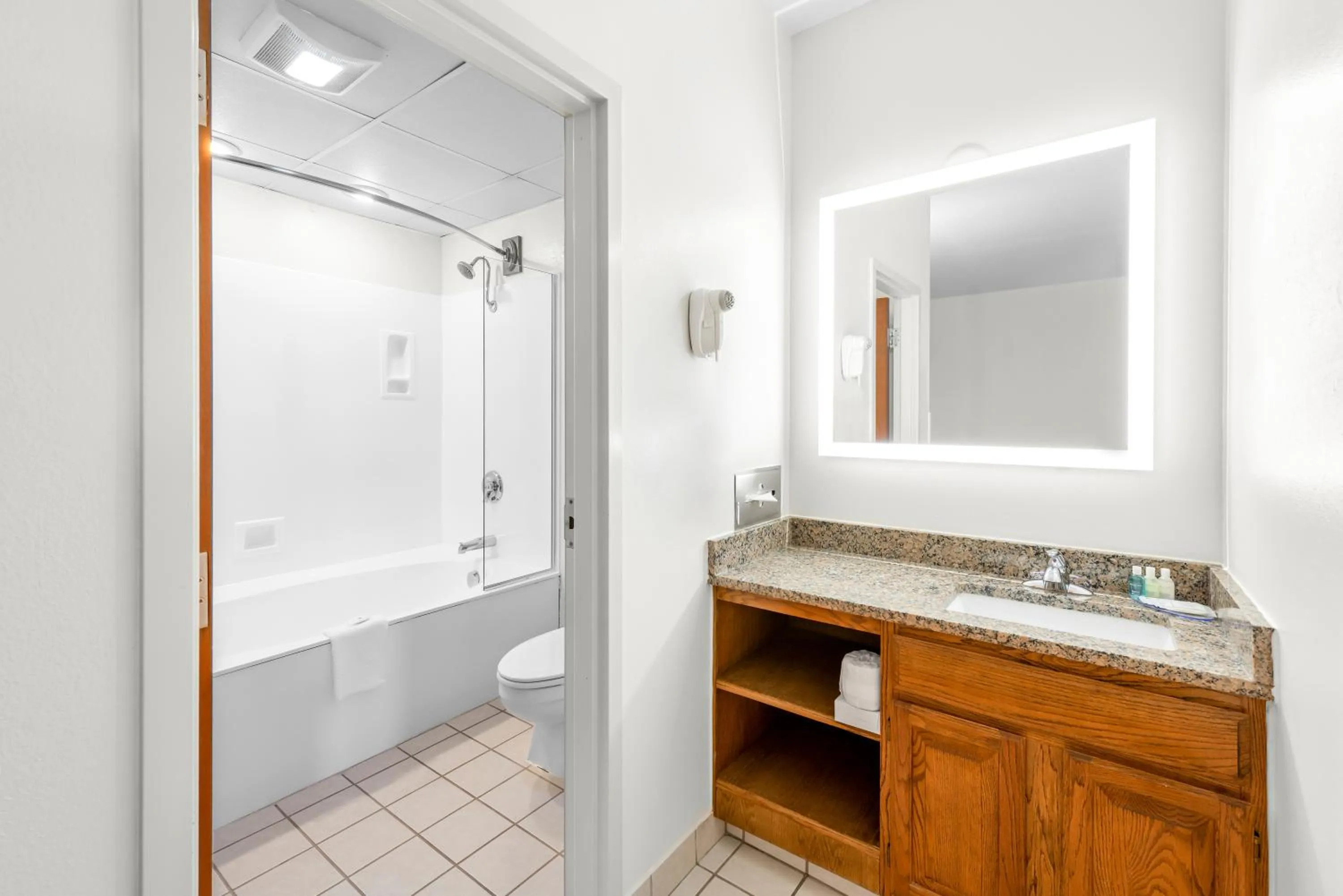 Bathroom in Clarion Inn Branson