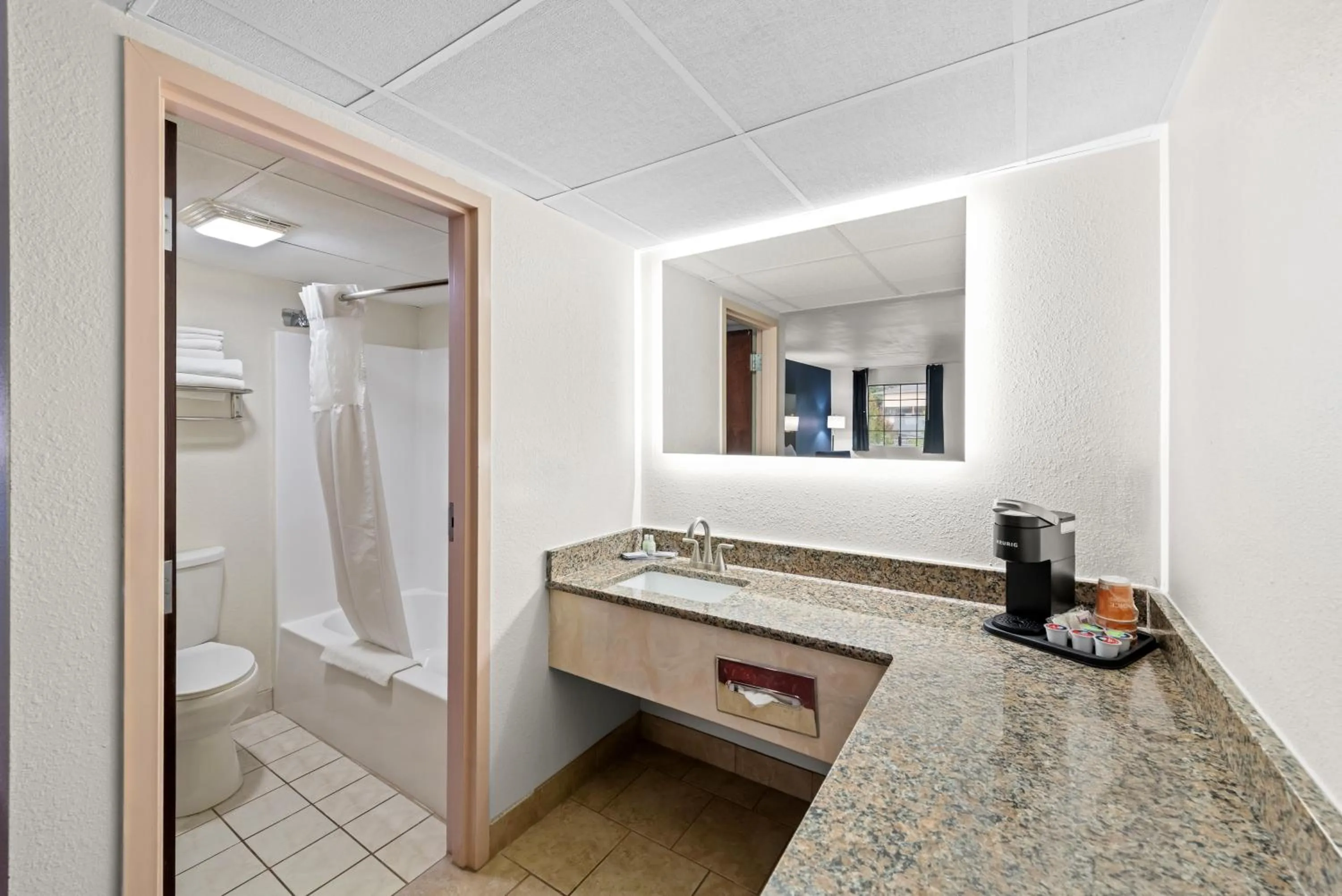 Bathroom in Clarion Inn Branson