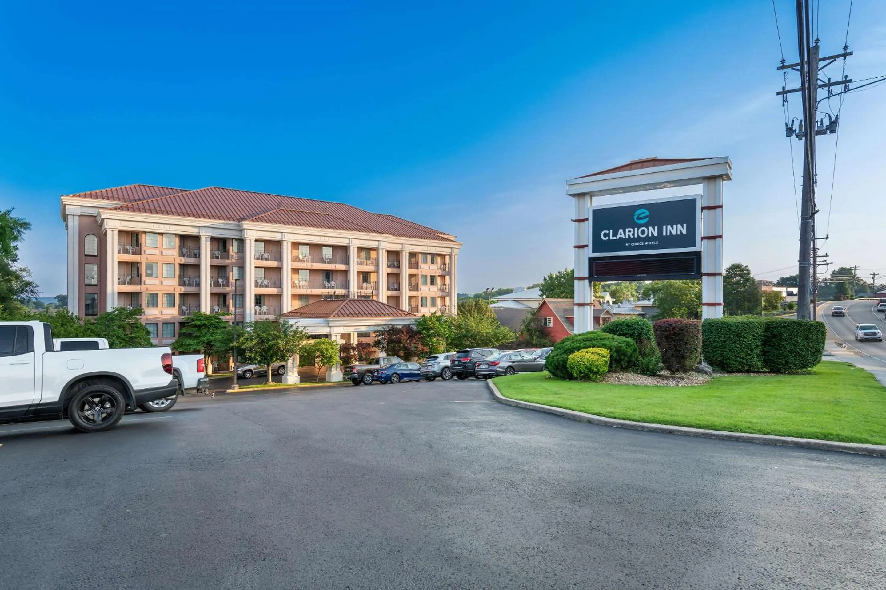 Property building in Clarion Inn Branson