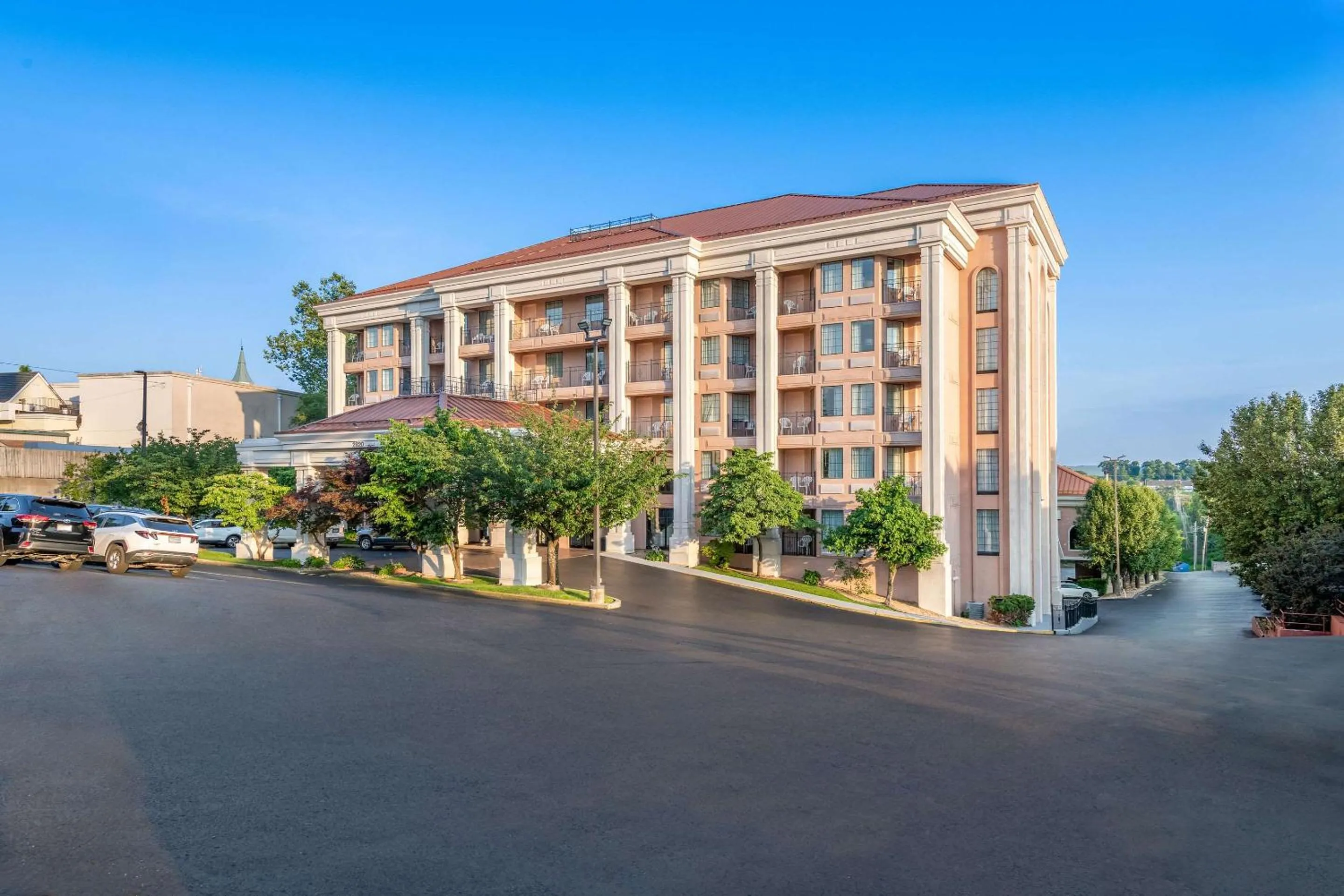 Property building in Clarion Inn Branson