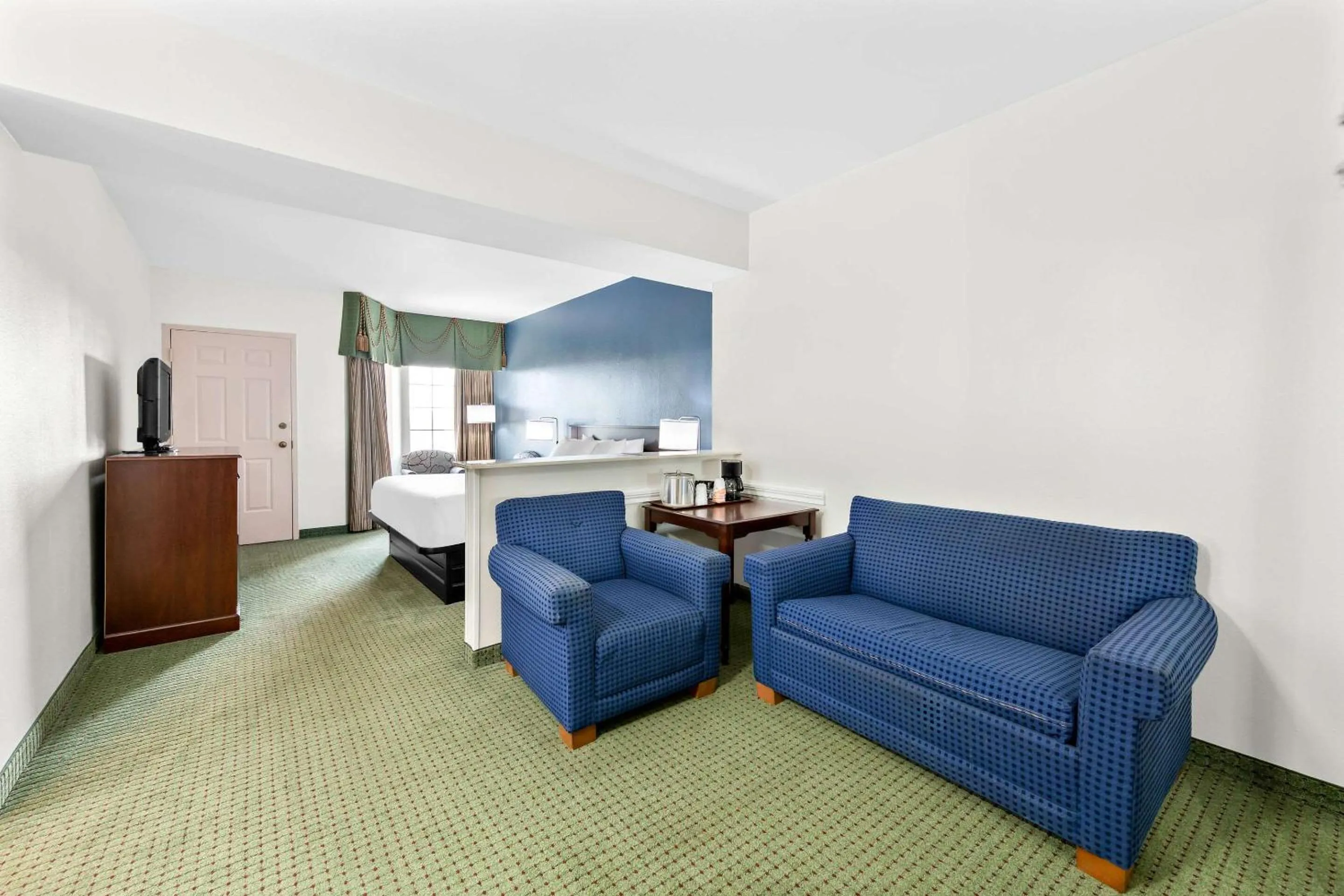 Bedroom in Clarion Inn Branson