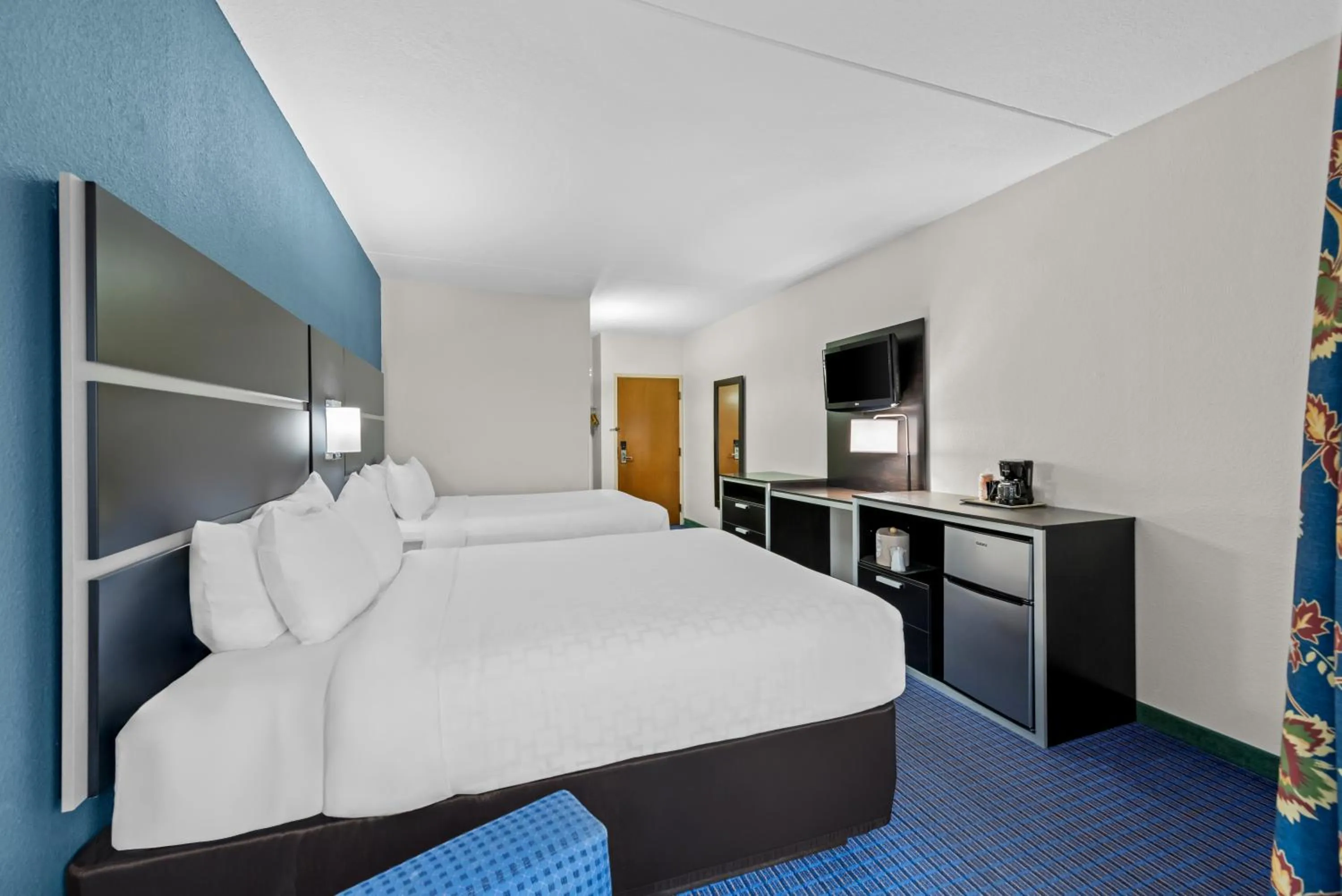 TV and multimedia, Bed in Clarion Inn Branson