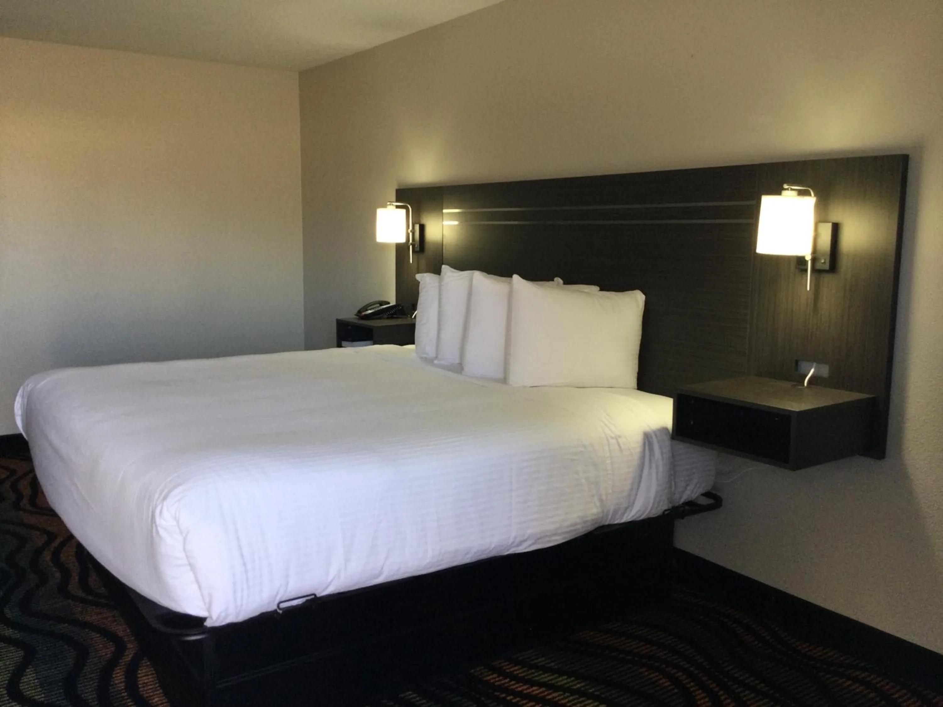 Bed in Americas Best inn