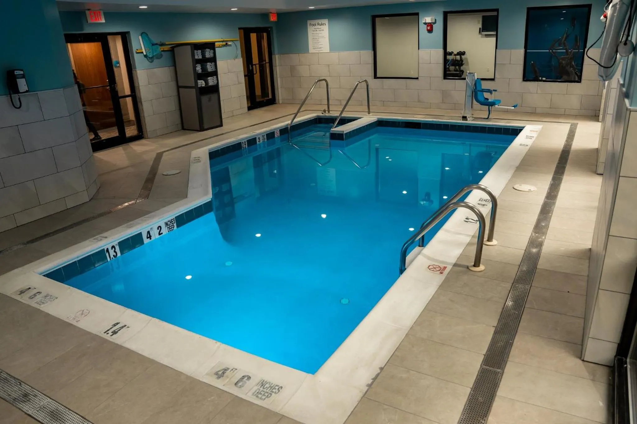 Swimming pool in Holiday Inn Express Hotel & Suites West Chester by IHG