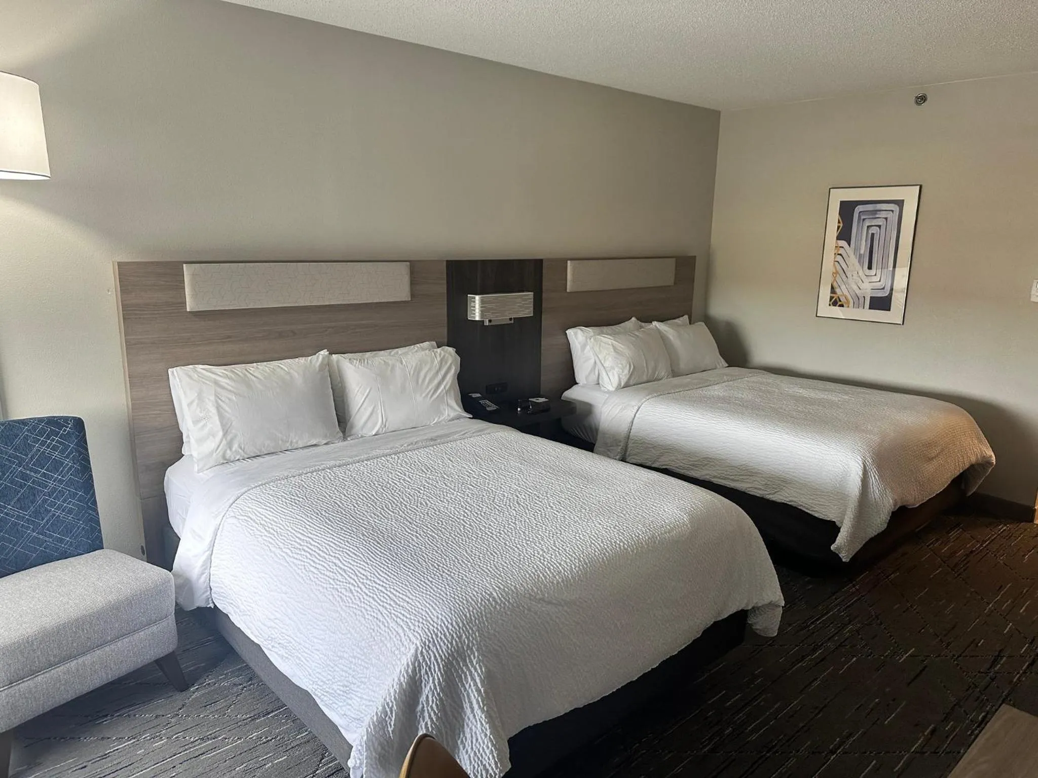 Photo of the whole room, Bed in Holiday Inn Express Hotel & Suites West Chester by IHG