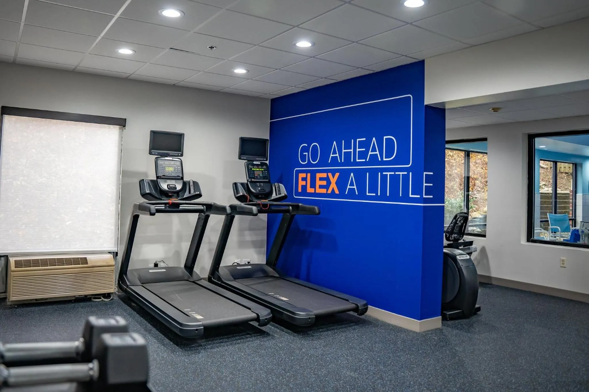 Fitness centre/facilities in Holiday Inn Express Hotel & Suites West Chester by IHG