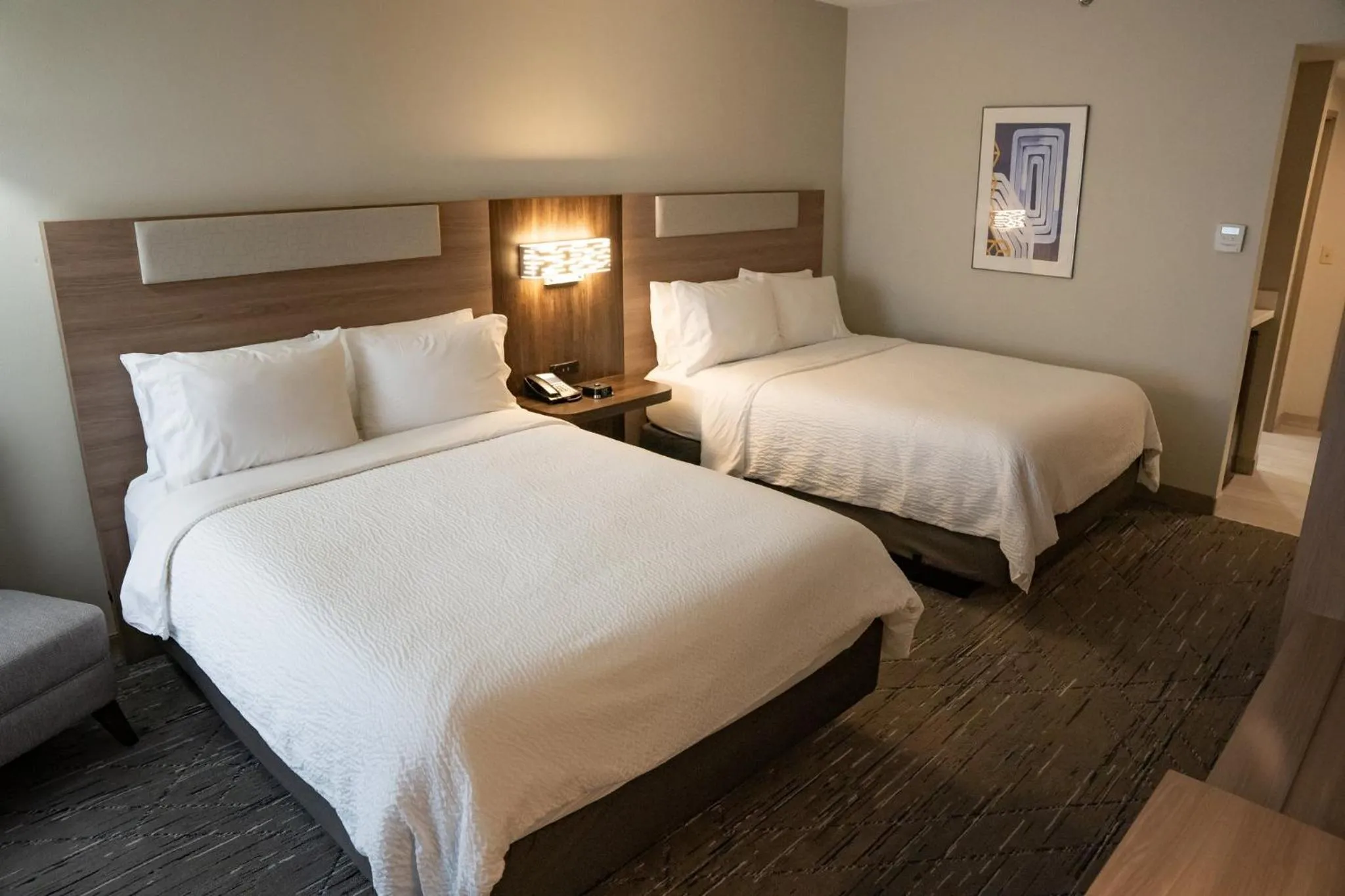 Photo of the whole room, Bed in Holiday Inn Express Hotel & Suites West Chester by IHG