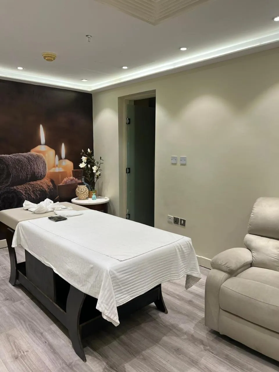 Massage in Frontel Al Harithia Hotel