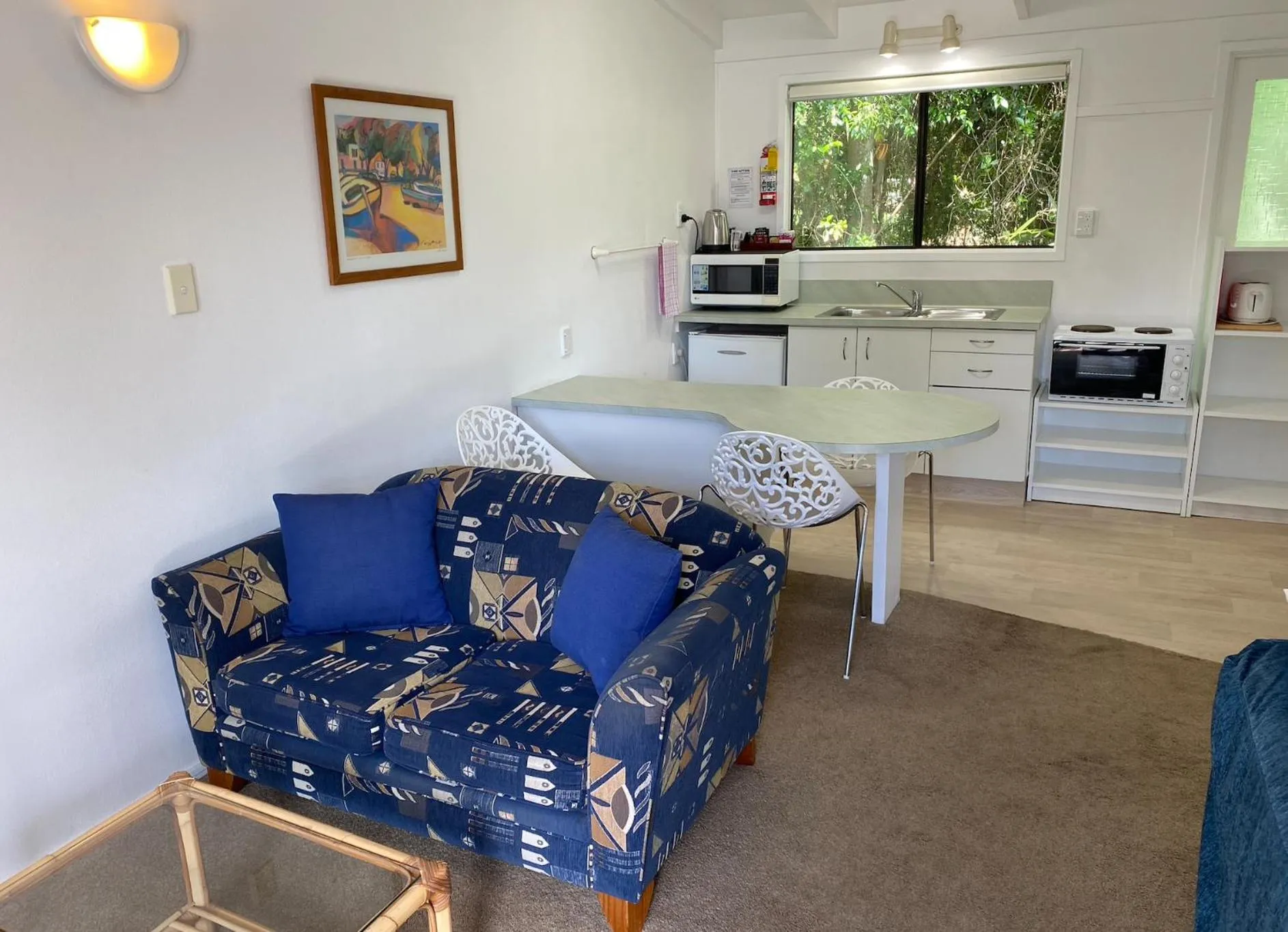 Colonial House Motel