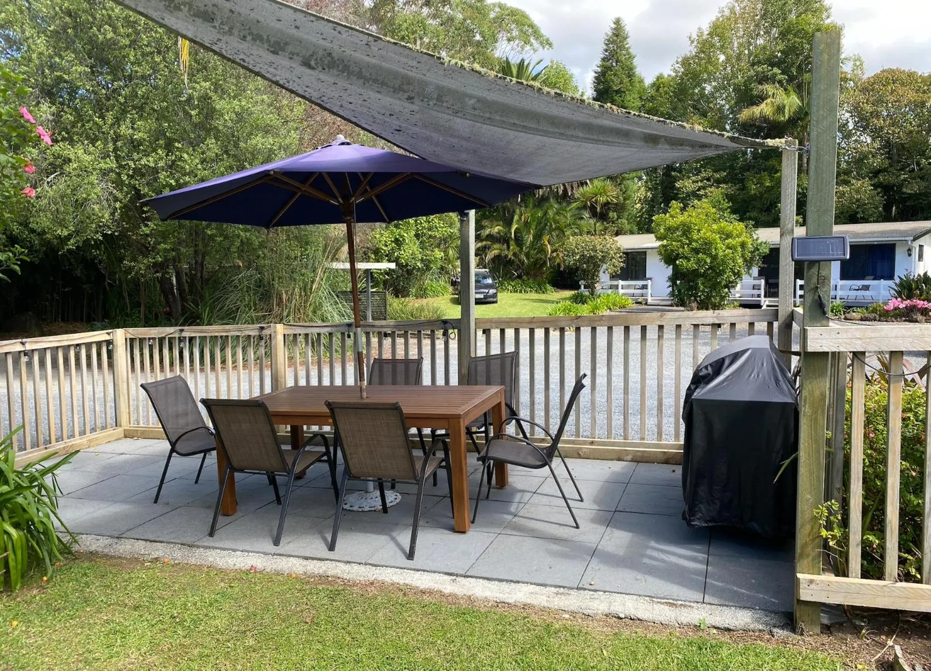 Colonial House Motel