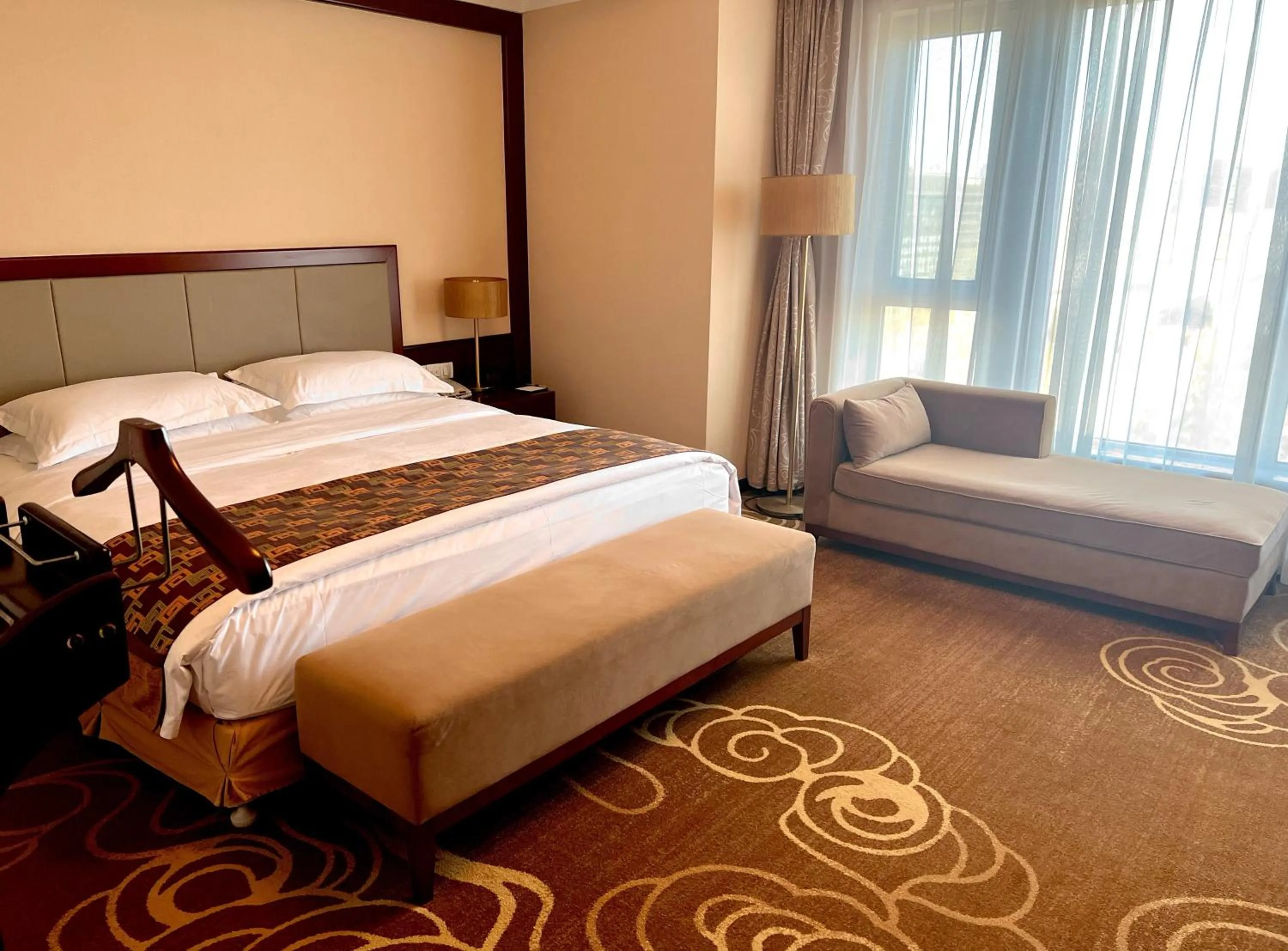 Bedroom, Bed in Inner Mongolia Grand Hotel