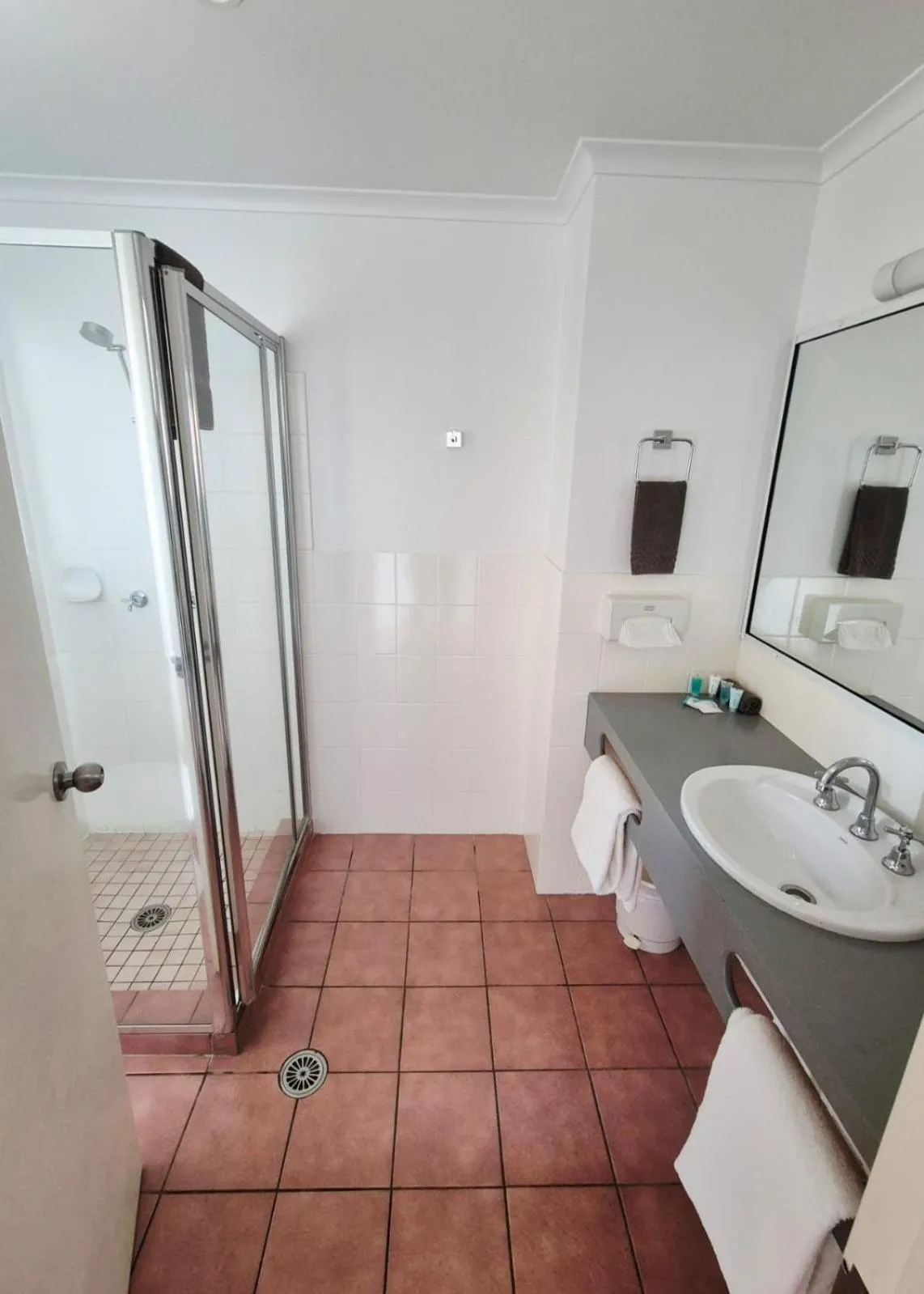 Bathroom in Twofold Bay Motor Inn