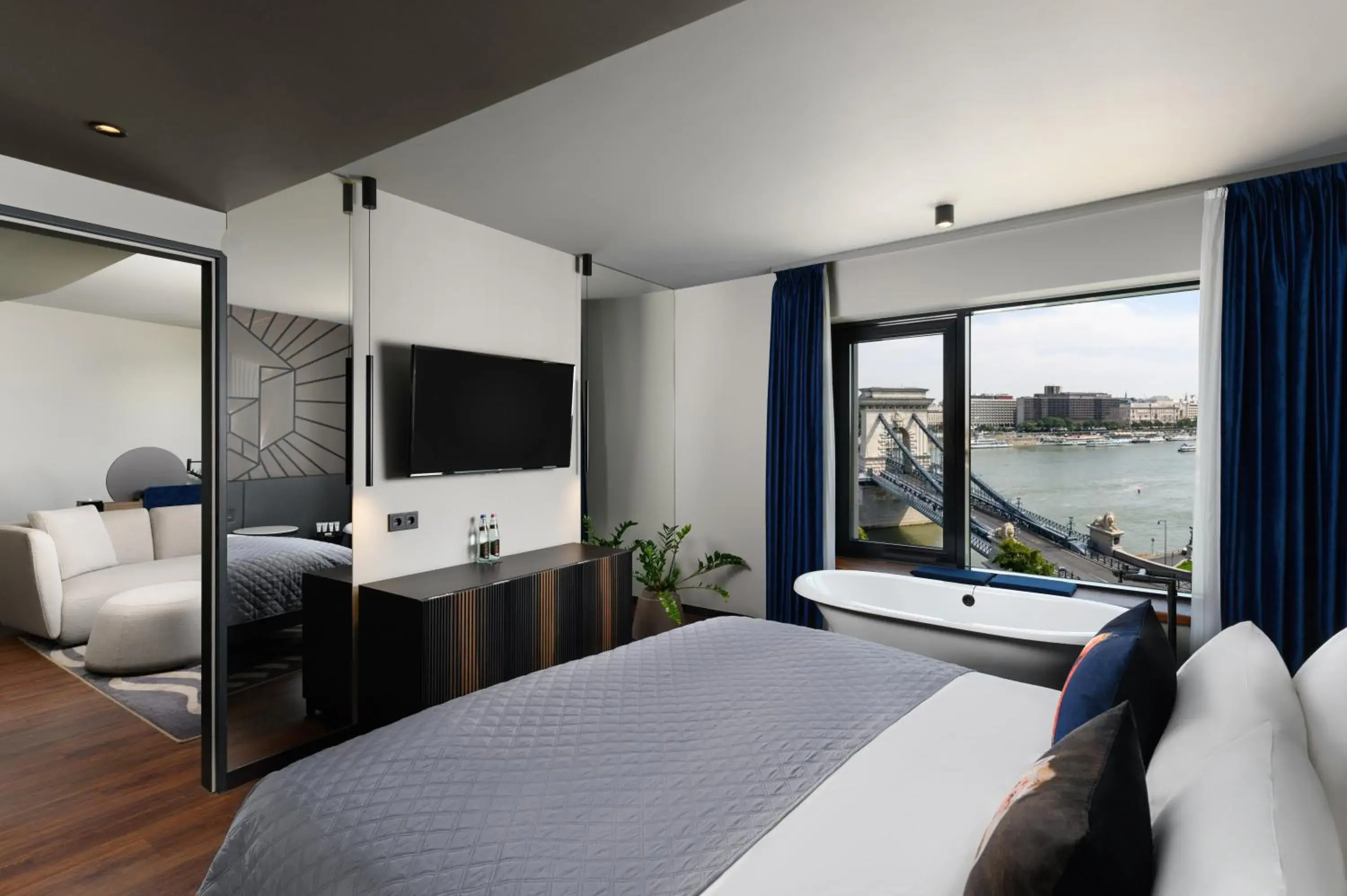 Suite in Hotel Clark Budapest - Adults Only Suite in Hotel Clark Budapest - Adults Only