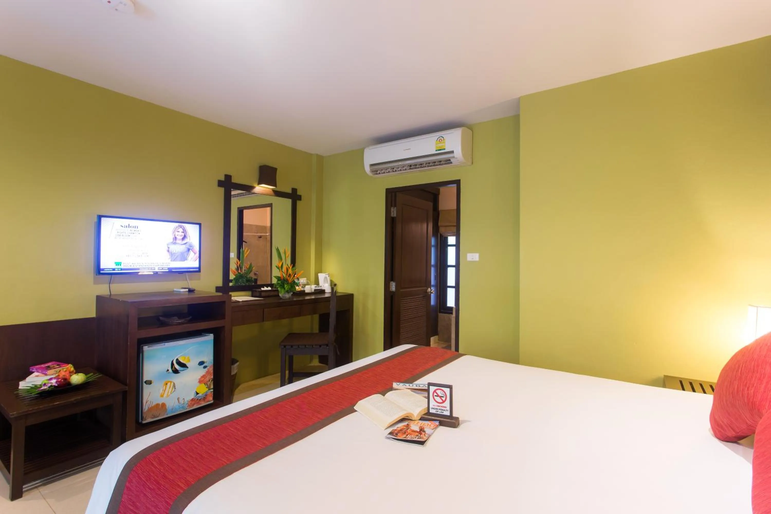 Bed in Baan Chaweng Beach Resort & Spa - SHA Extra Plus