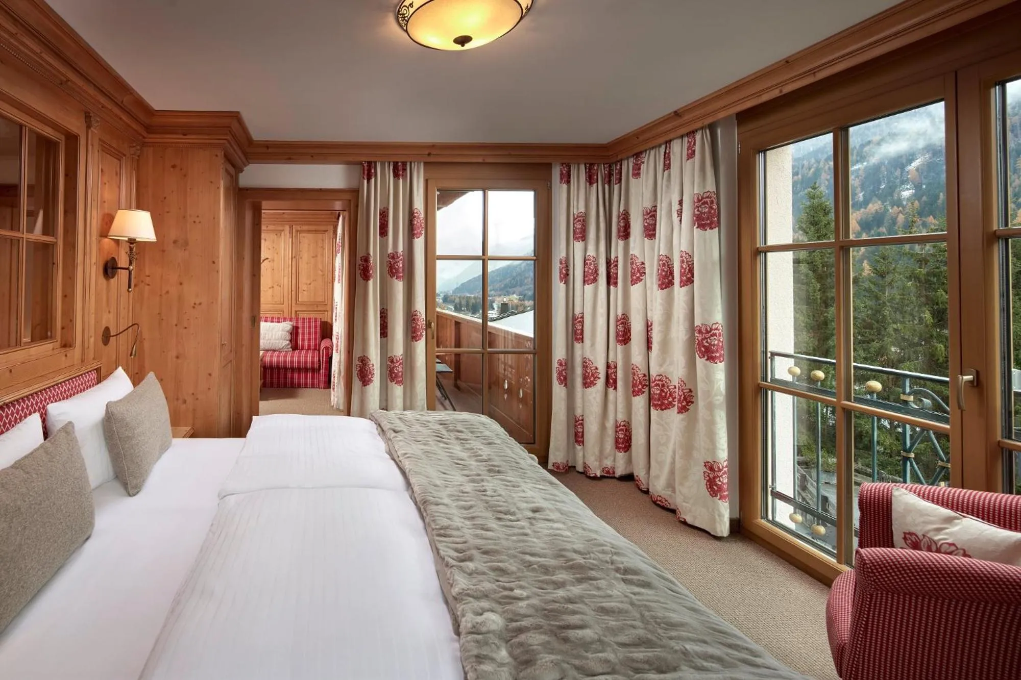 Photo of the whole room, Bed in Hotel Gletscherblick