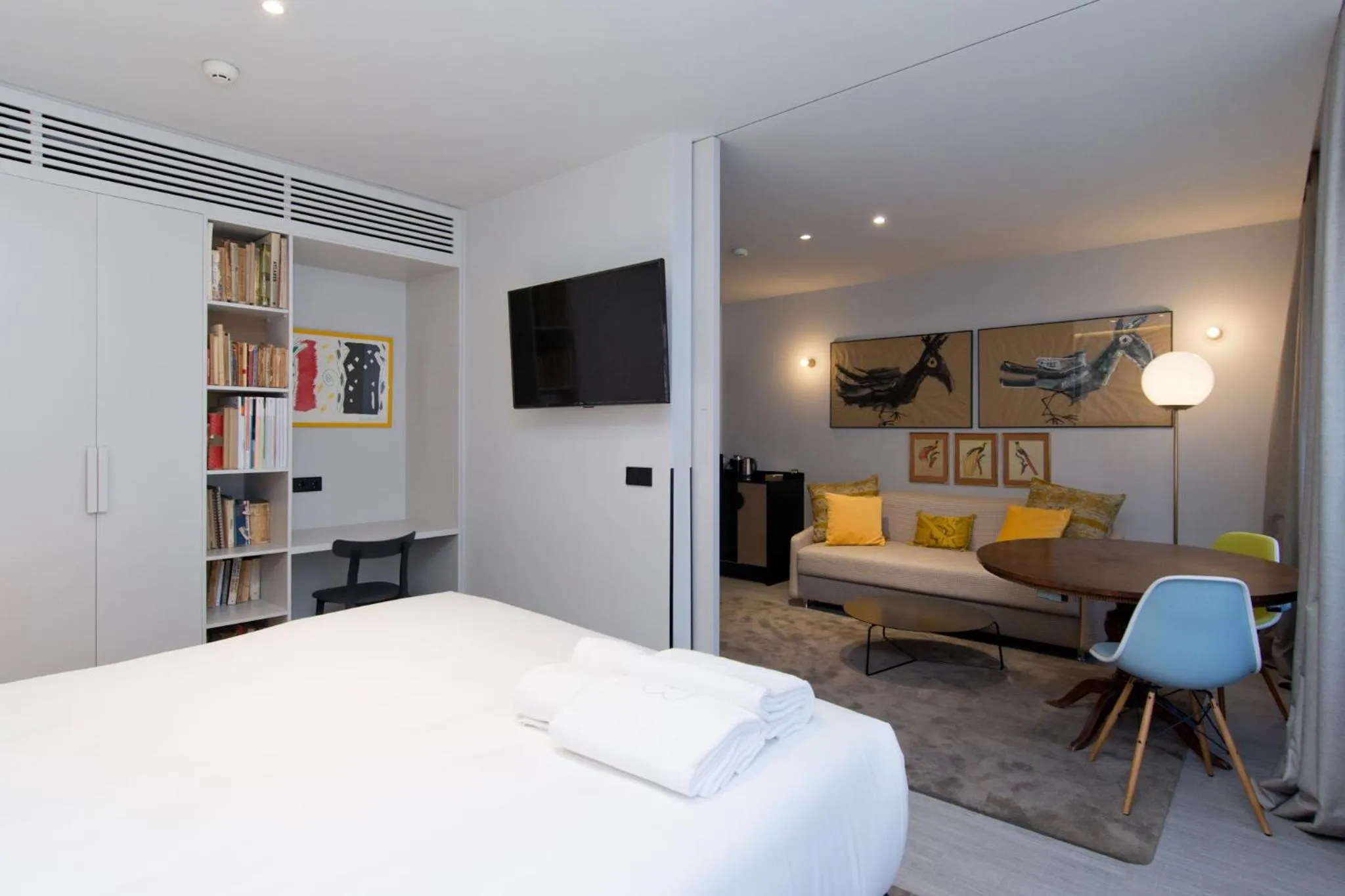 Bed in Amor de Dios 17 Boutique Apartments