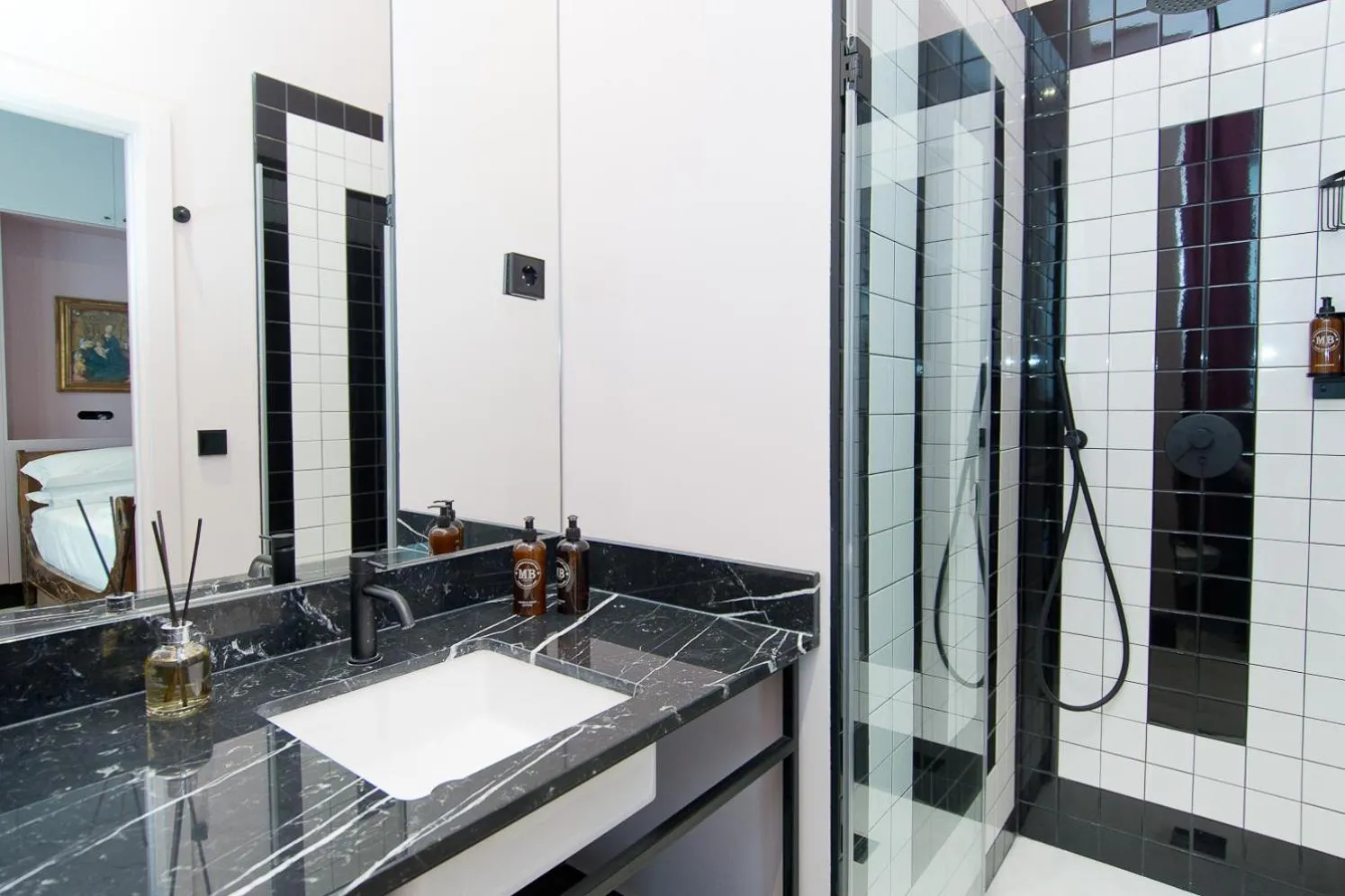 Shower in Amor de Dios 17 Boutique Apartments