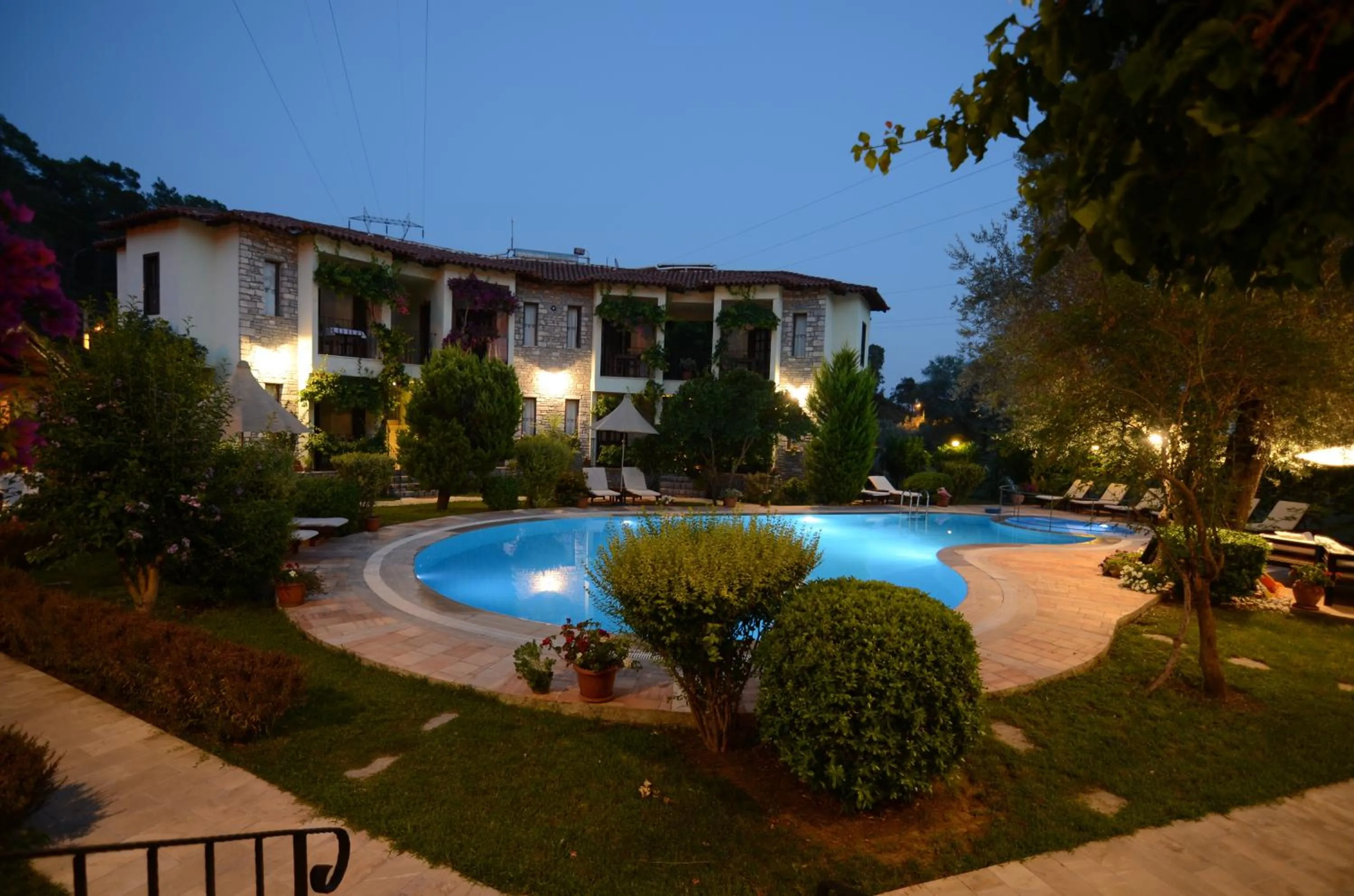 Garden in Olive Garden Apart Hotel