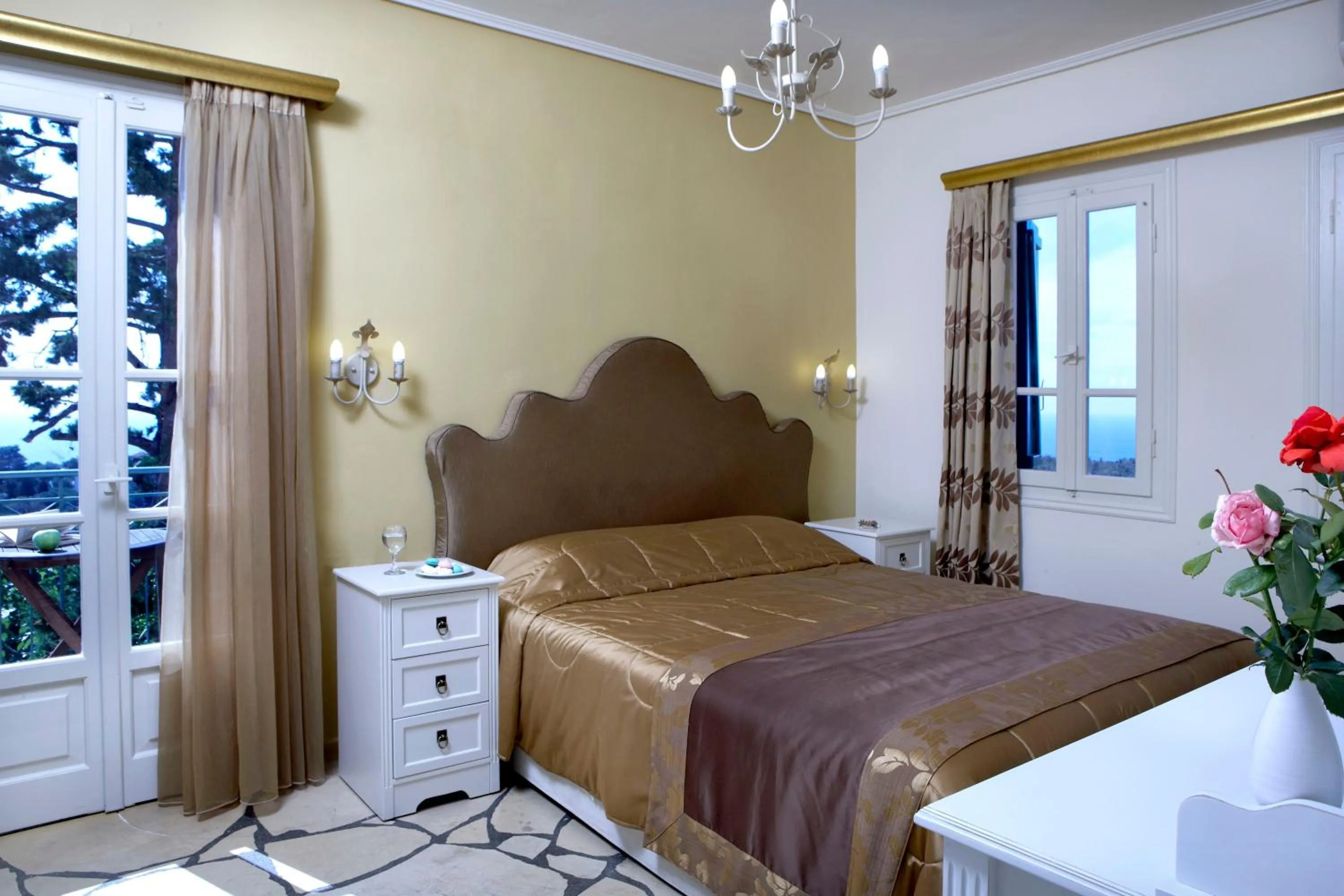 Balcony/Terrace, Bed in Dafnoudi Hotel Apartments