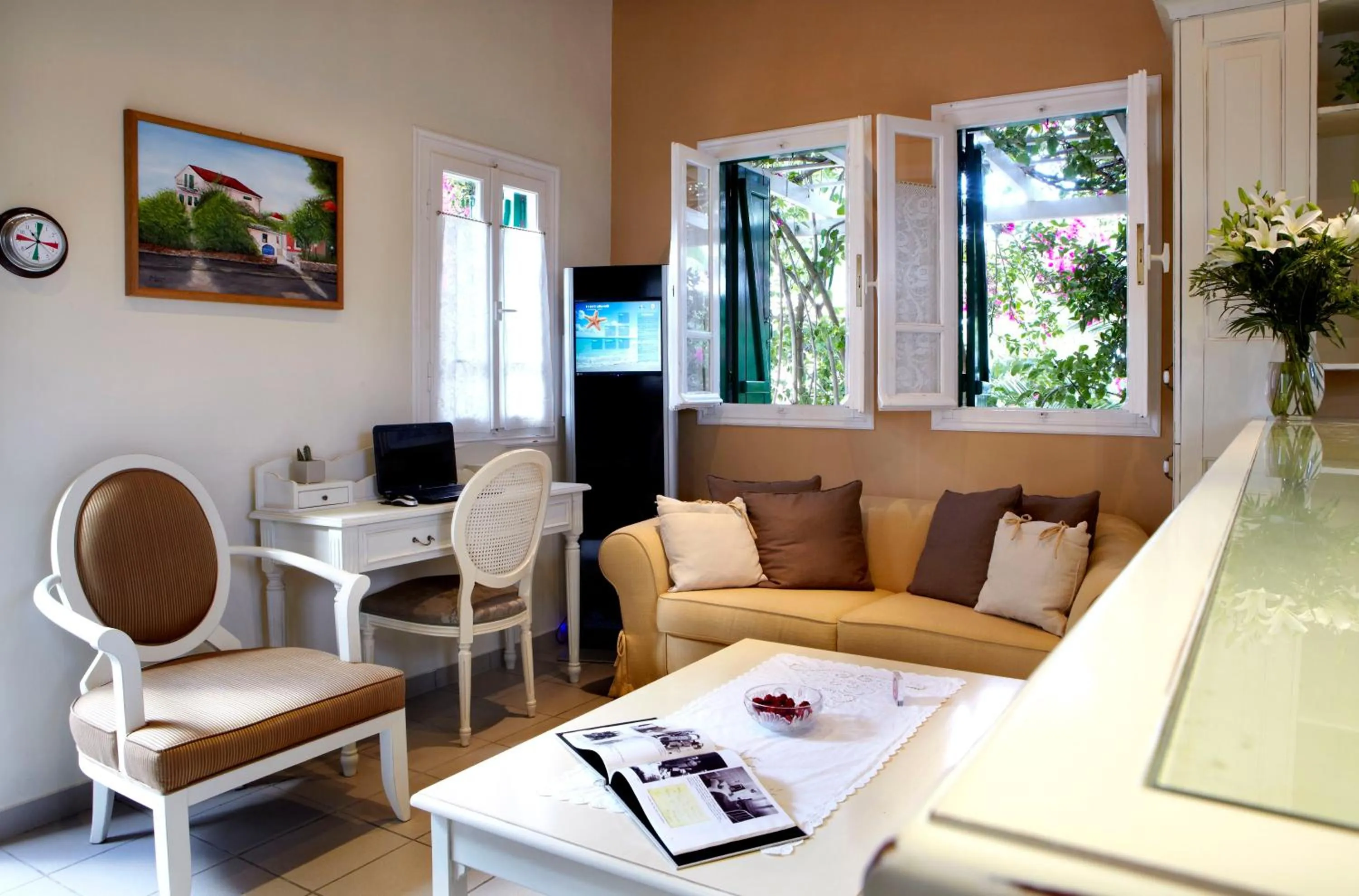 Lobby or reception in Dafnoudi Hotel Apartments