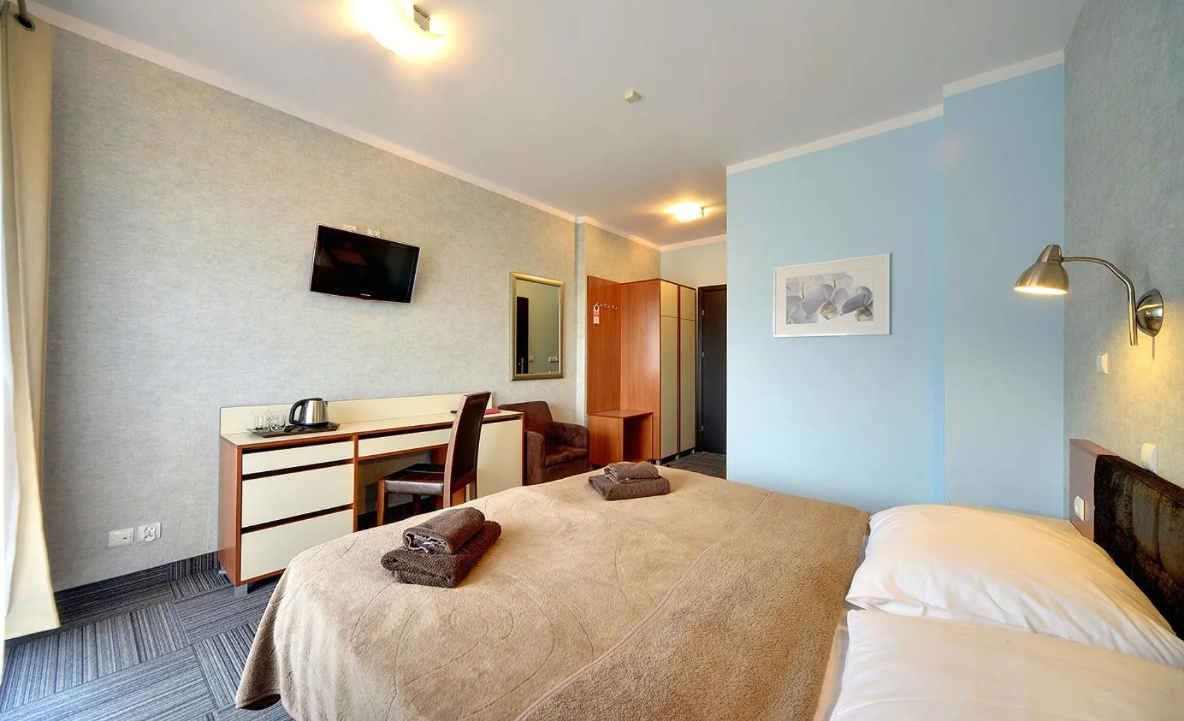 Photo of the whole room, Bed in Willa Petrus