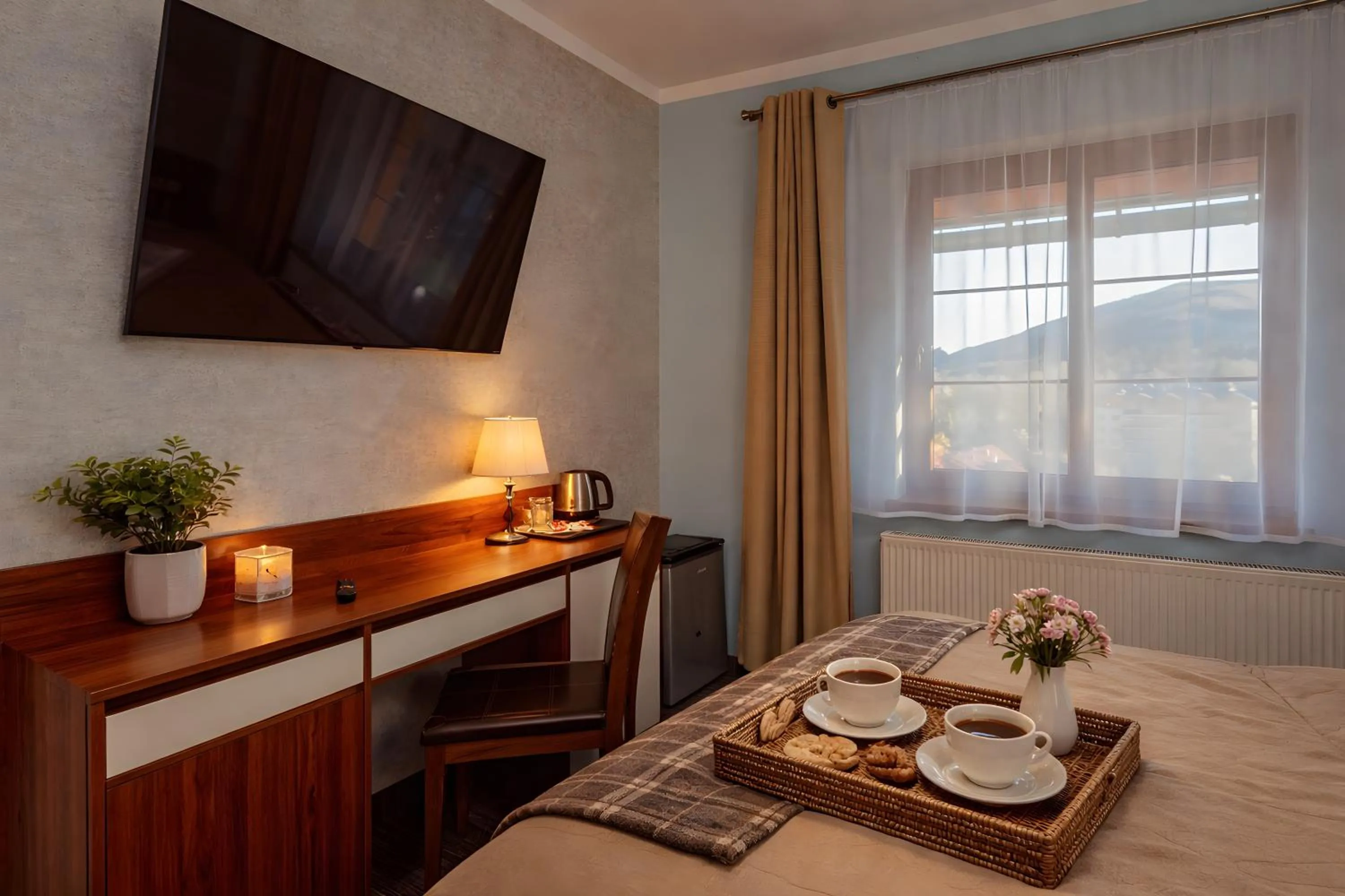 TV and multimedia, Bed in WILLA PETRUS - CENTRUM BALKONY WINDA ŚNIADANIA RELAKS I WYGODa