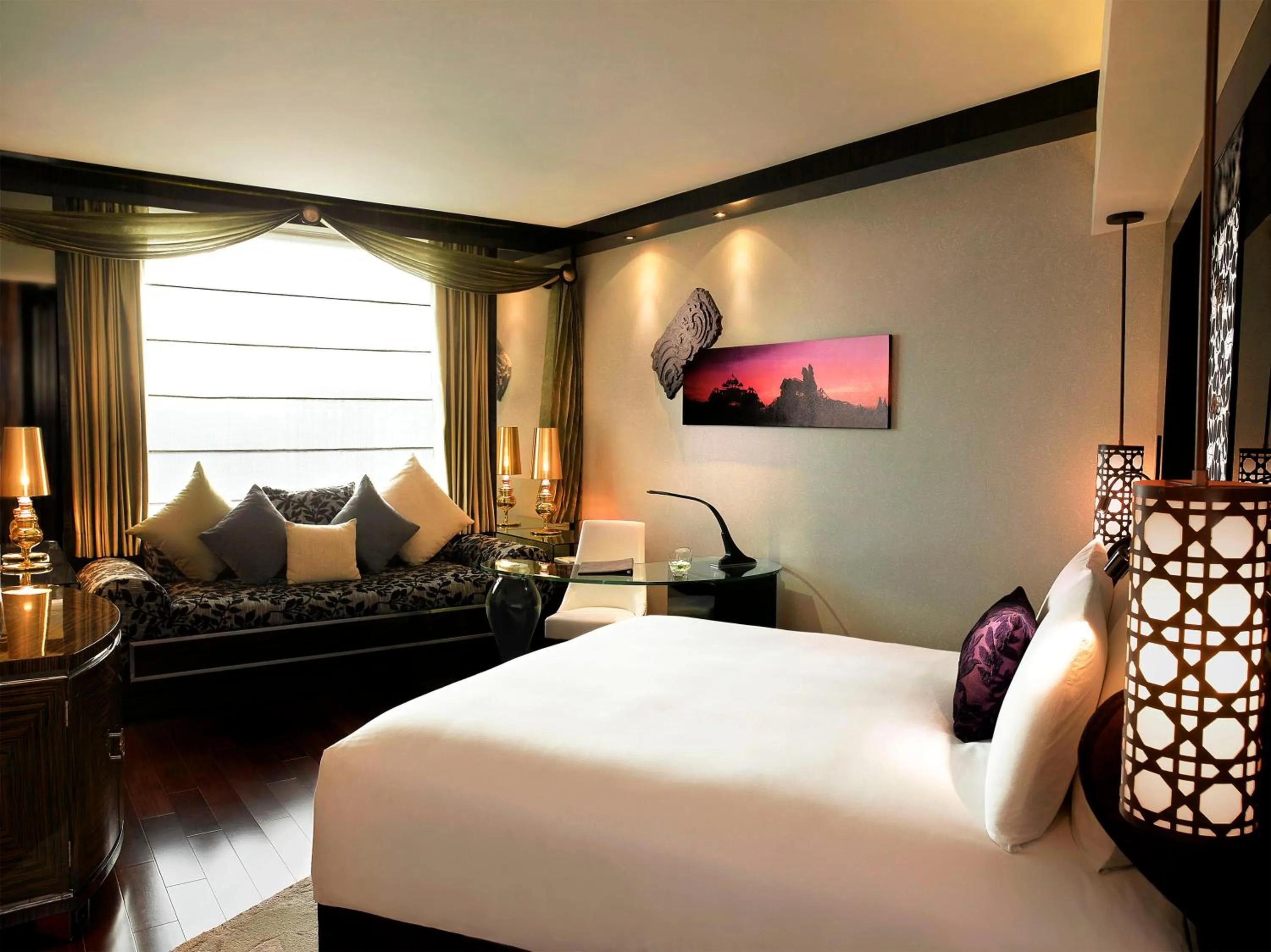 Property building, Bed in Sofitel Mumbai BKC