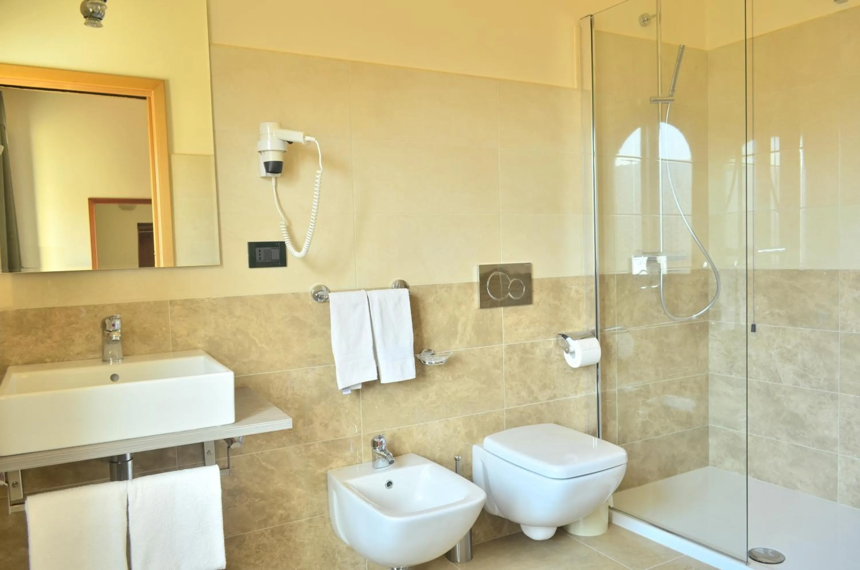 Bathroom in Hotel Del Corso