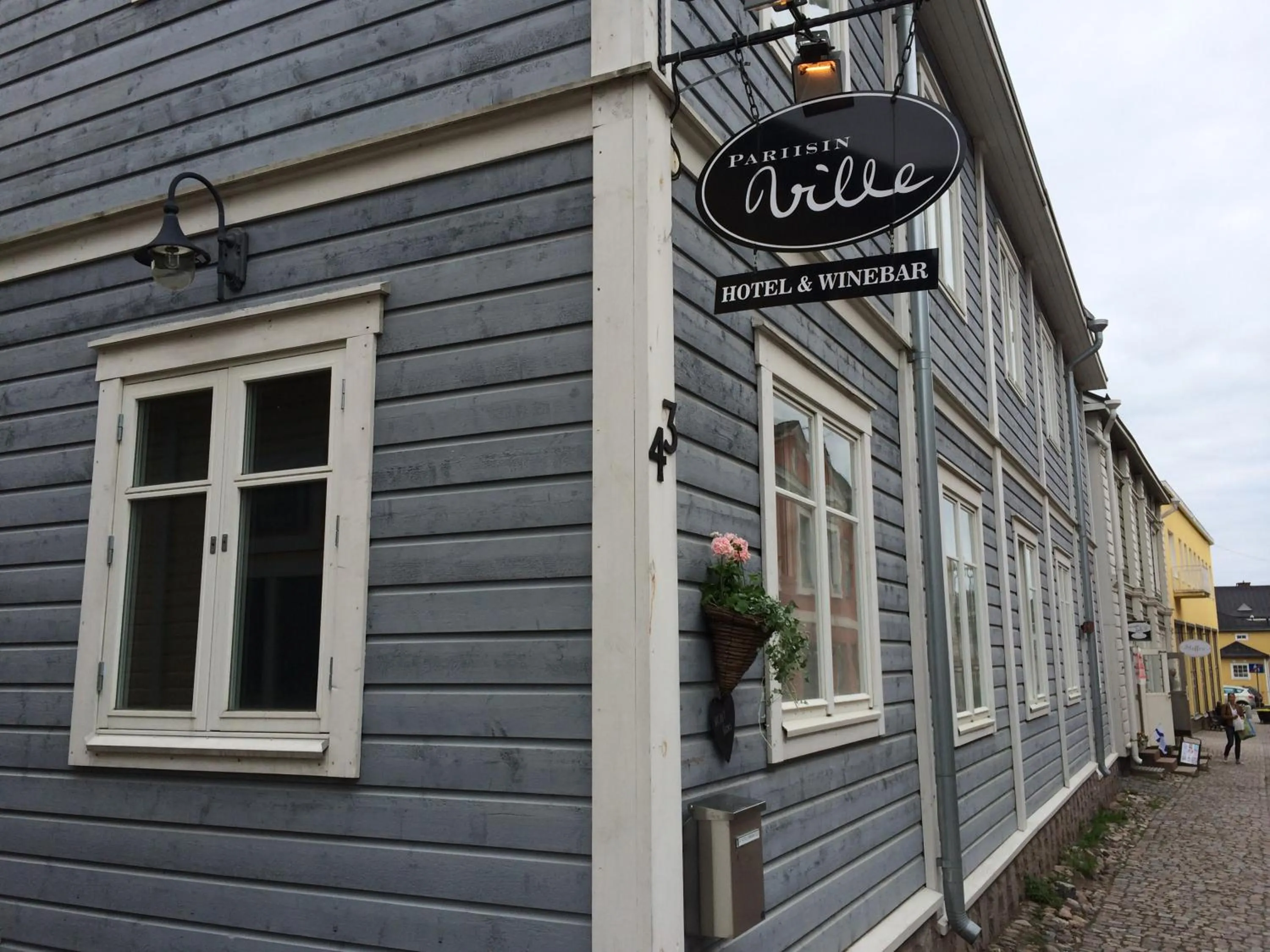 Facade/entrance in Pariisin Ville