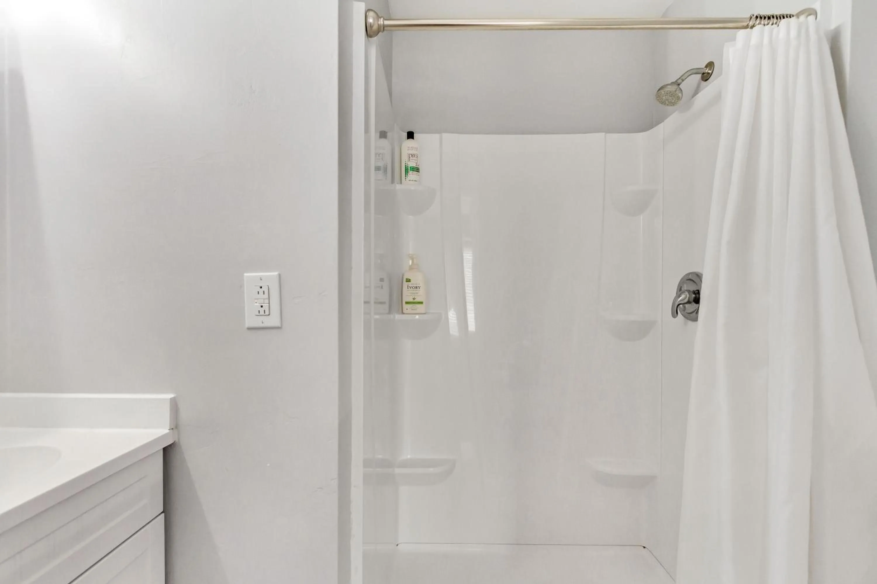 Large Room Near UVU & BYU