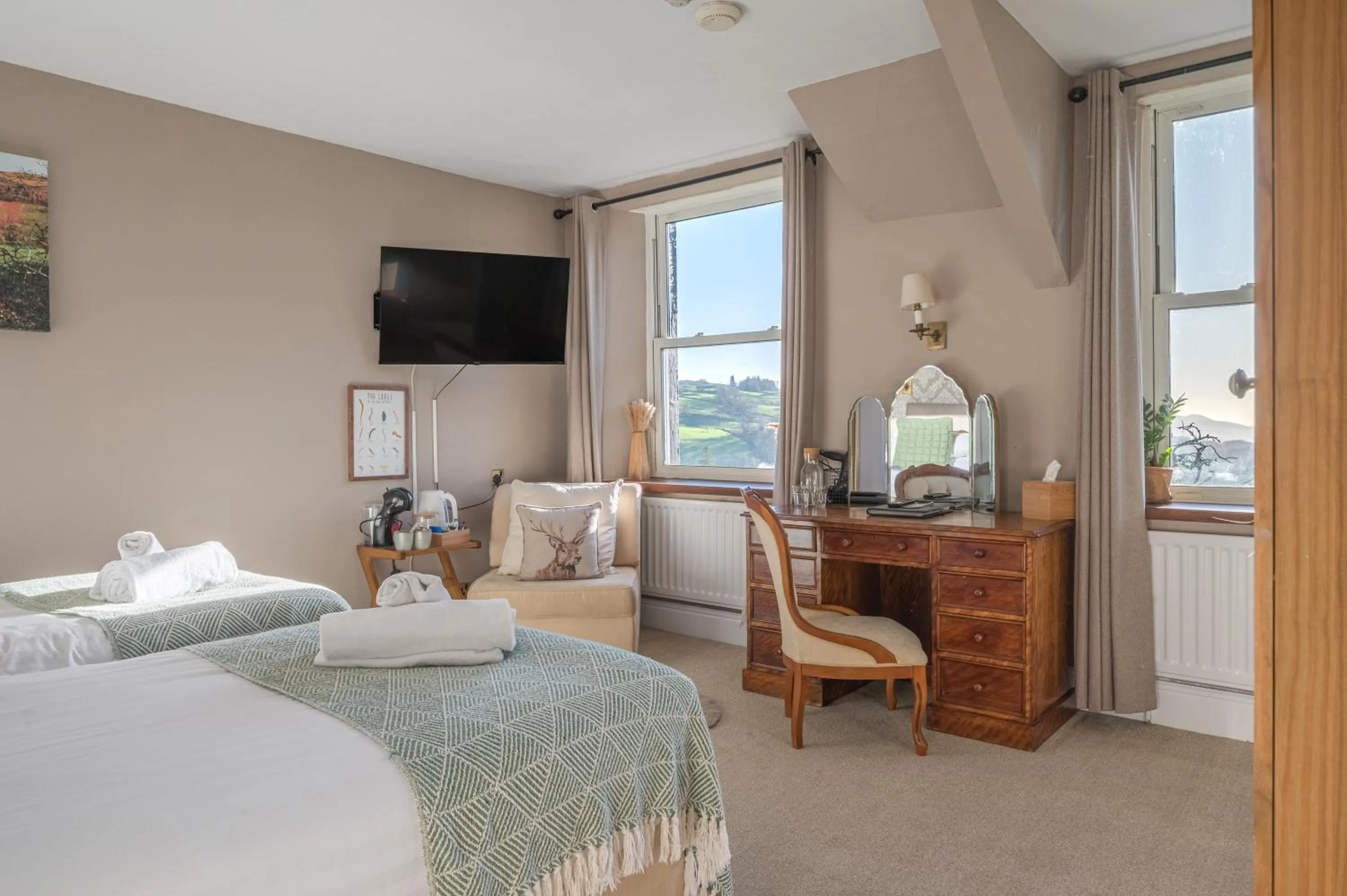 Bed in The Mortal Man Inn