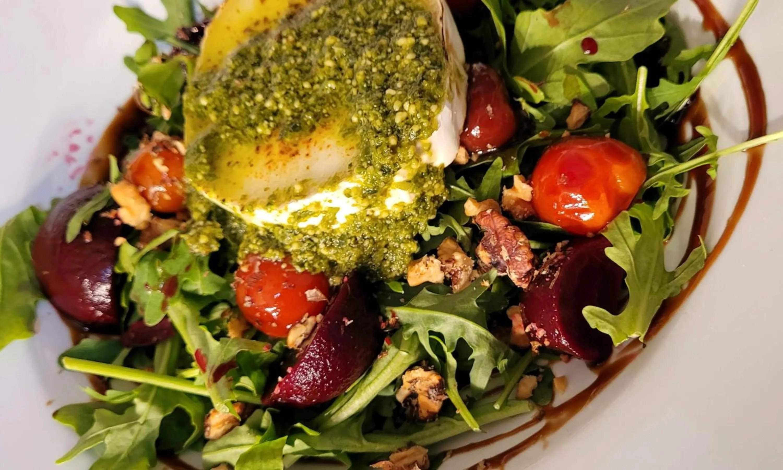 Food in The Mortal Man Inn