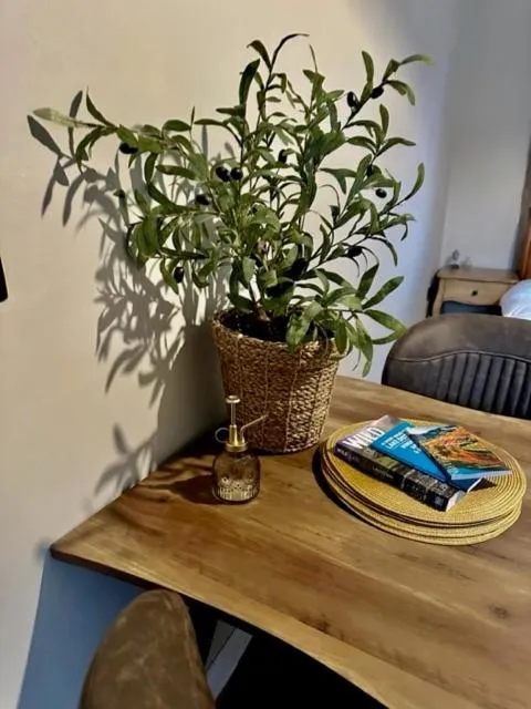 Seating area in The Mortal Man Inn