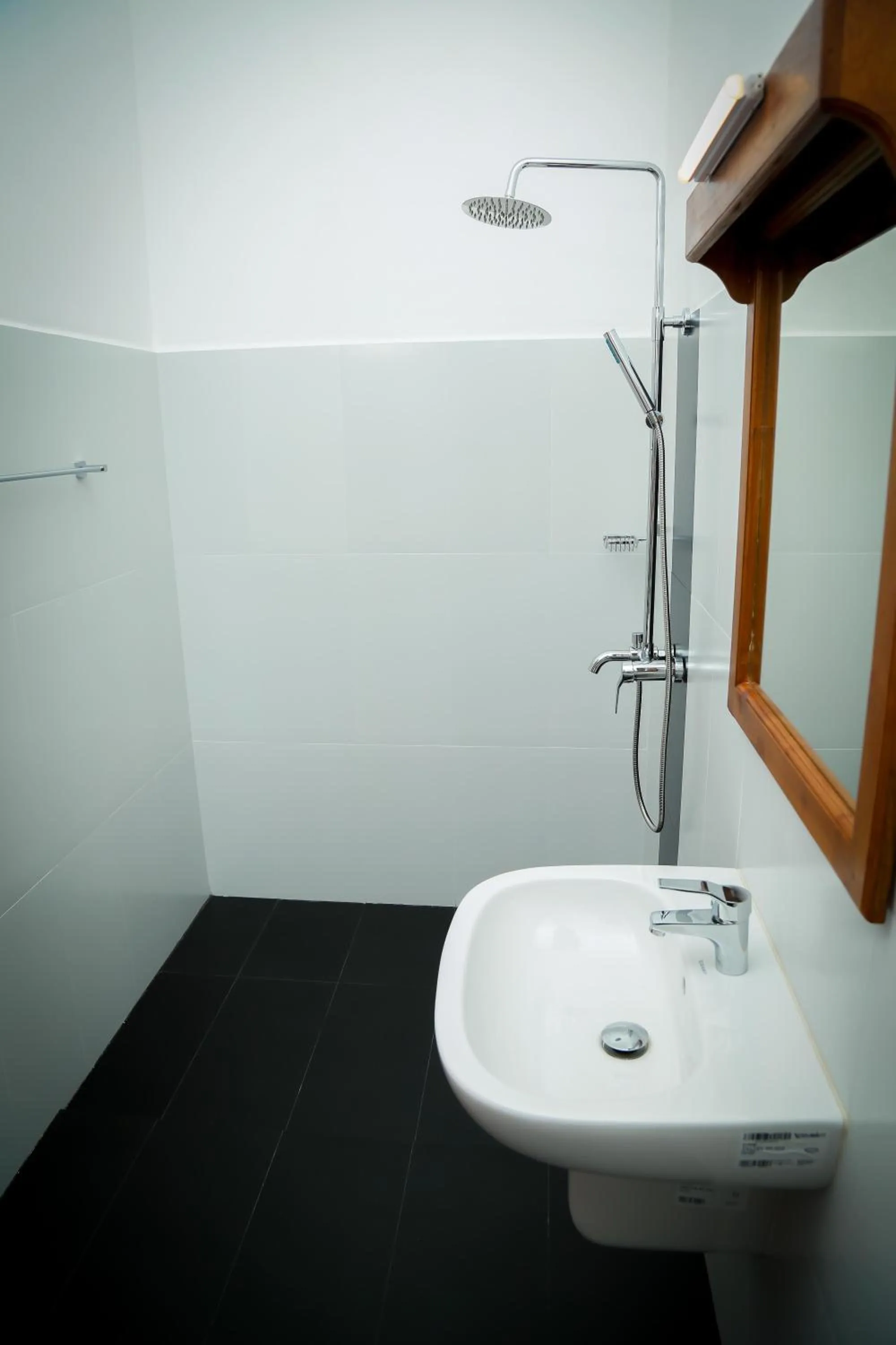 Shower in BV Residence