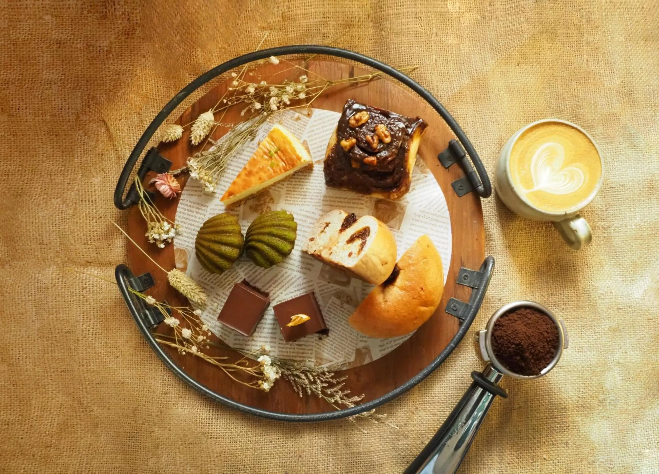 Restaurant/places to eat in Cosmos Hotel Taipei