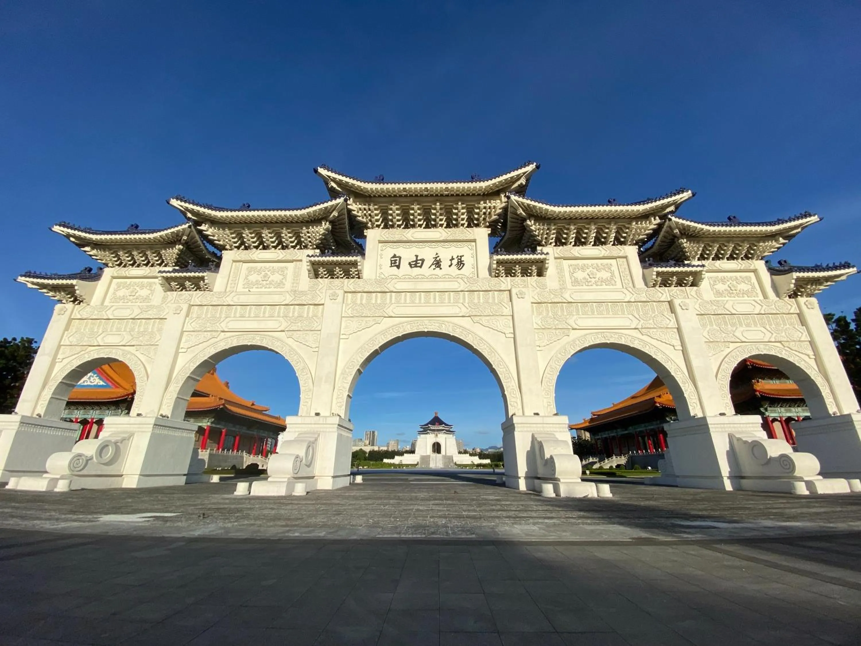 Nearby landmark in Cosmos Hotel Taipei