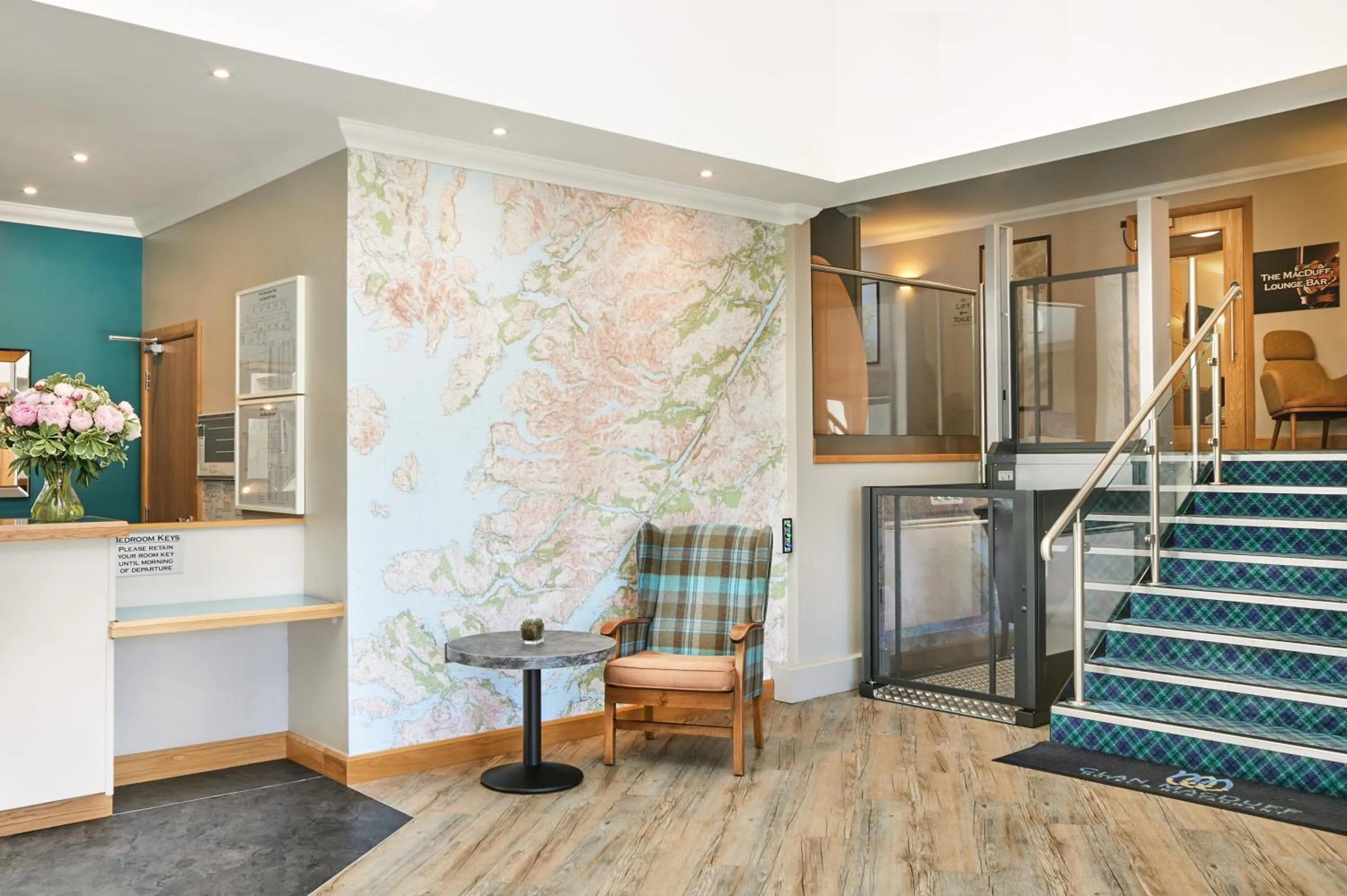 Lobby or reception in Clan Macduff Hotel