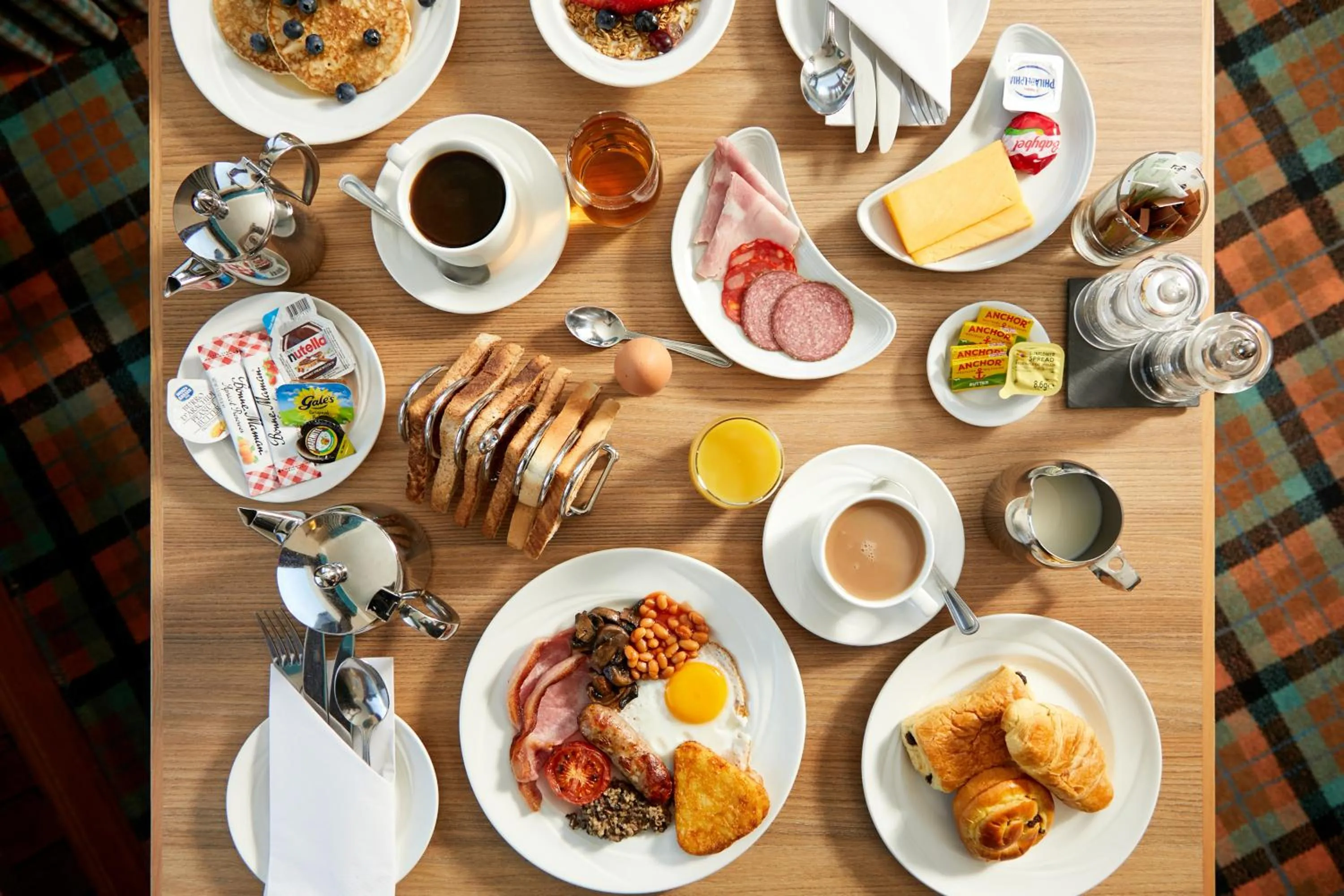 Food and drinks in Clan Macduff Hotel