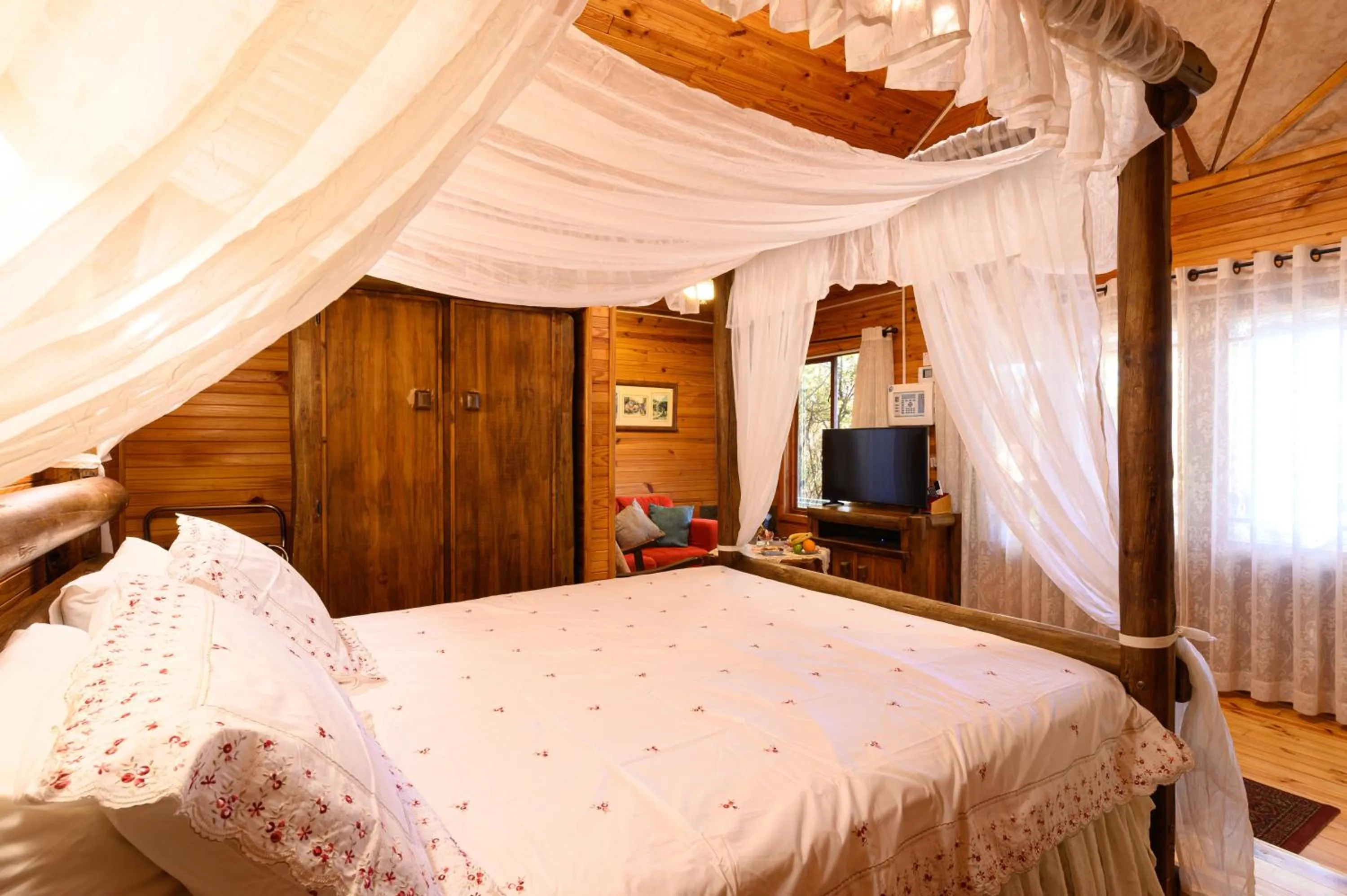 Bed in Rosh Pinat Noy