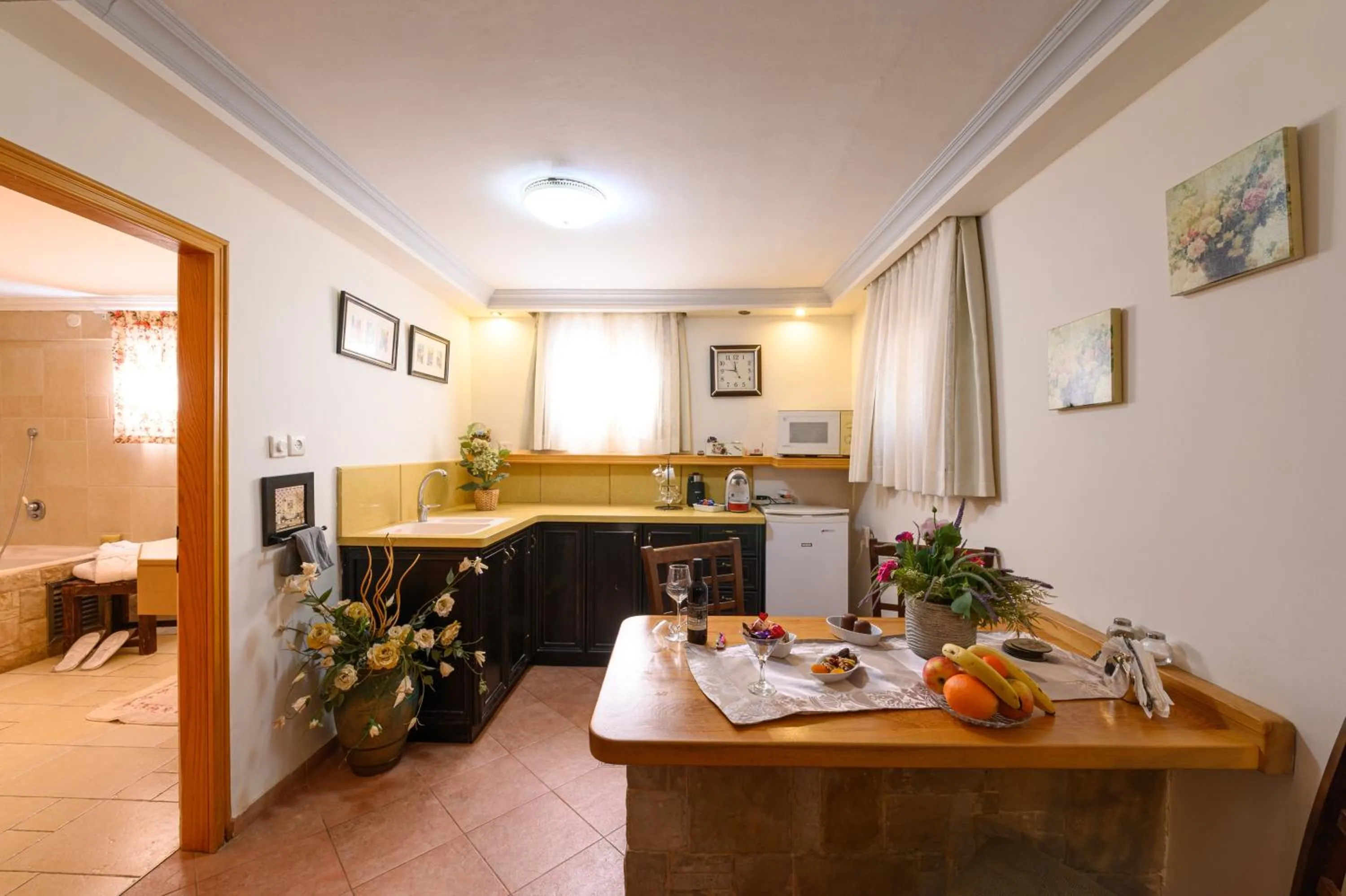 Kitchen or kitchenette in Rosh Pinat Noy