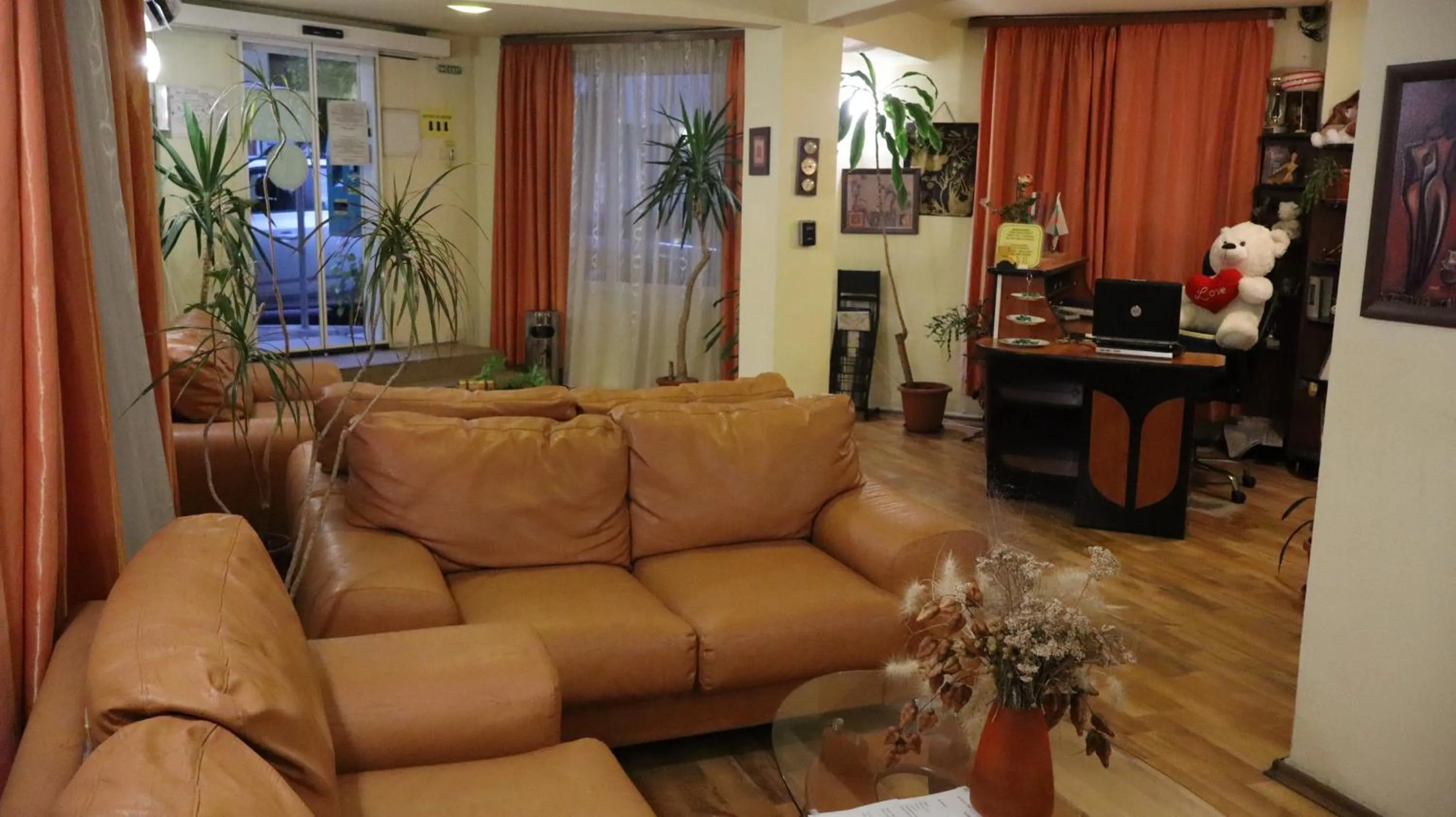 Lobby or reception in Hotel Palitra