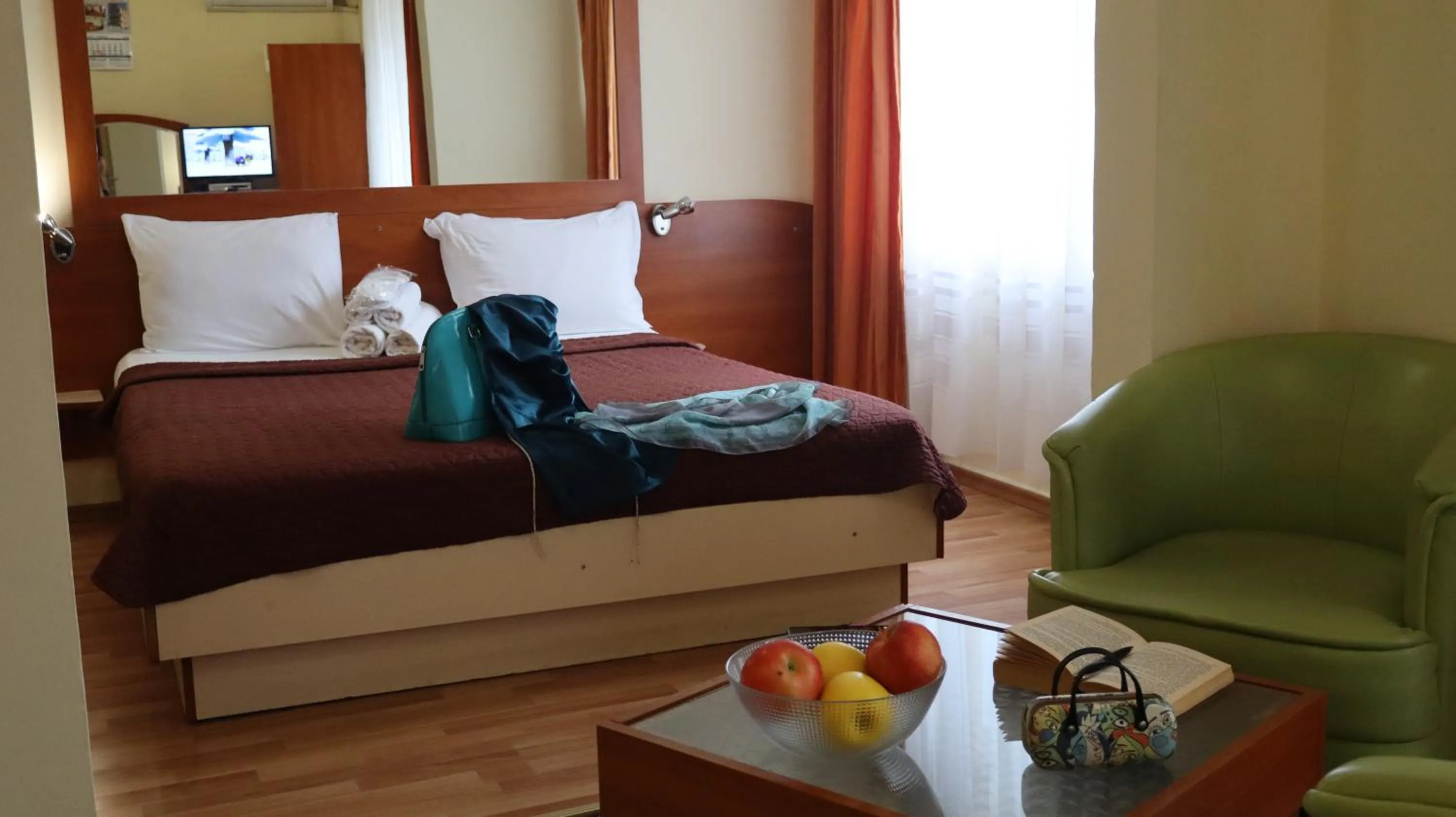 Bed in Hotel Palitra
