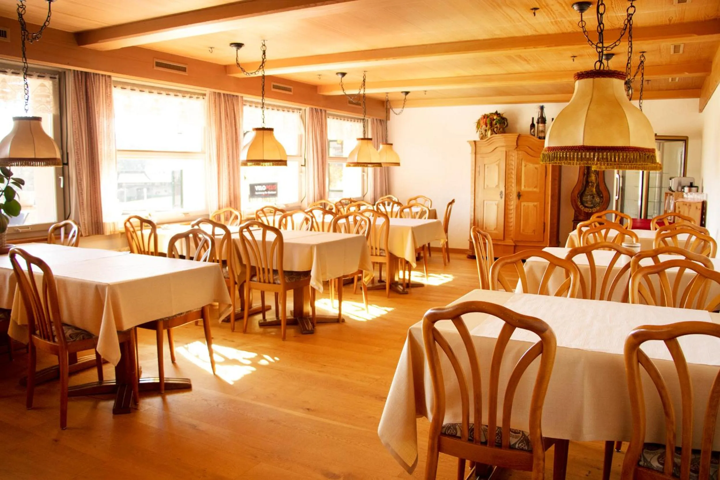 Food and drinks in Hotel Rothorn Vintage-Style