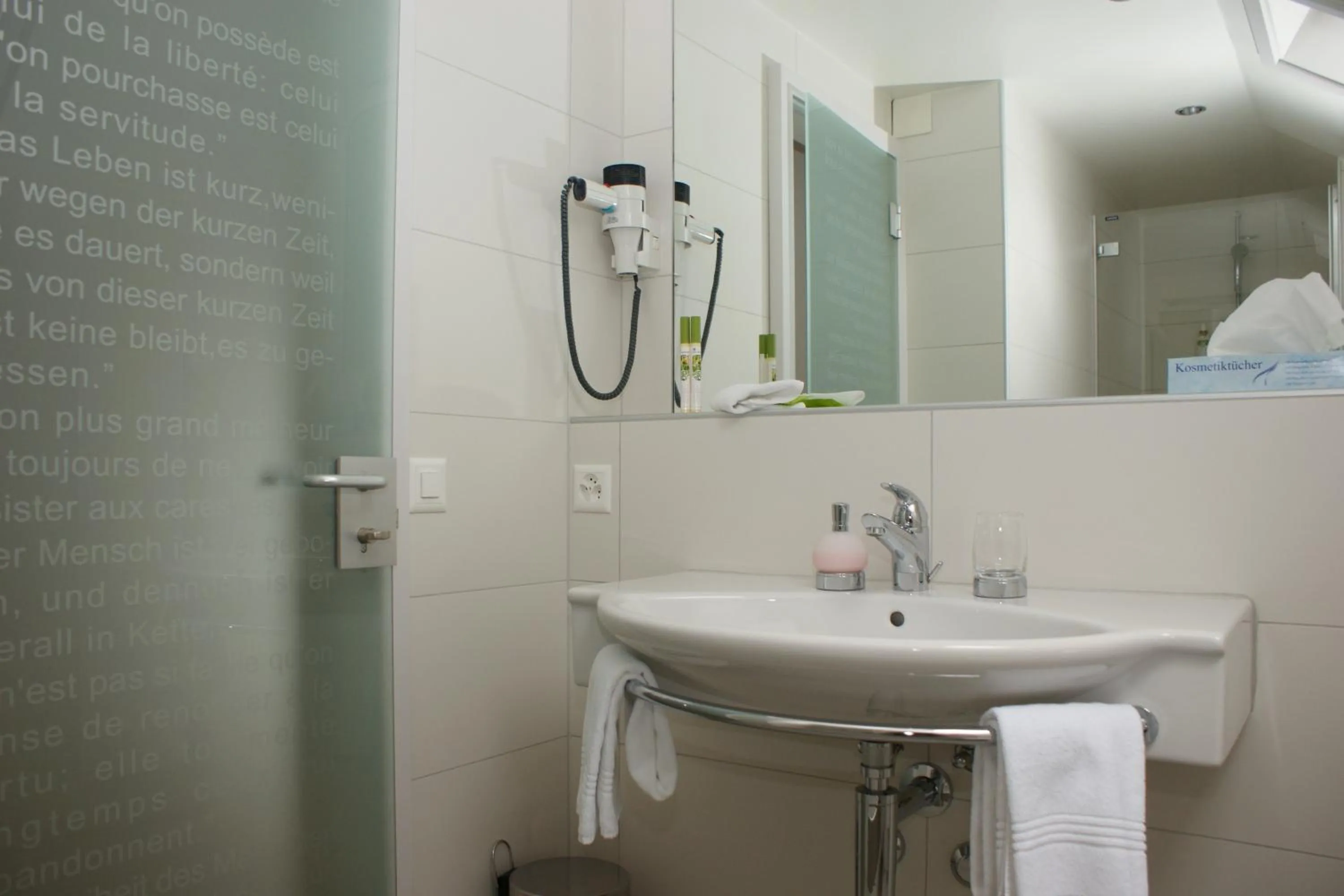 Bathroom in Hotel Jean-Jacques Rousseau