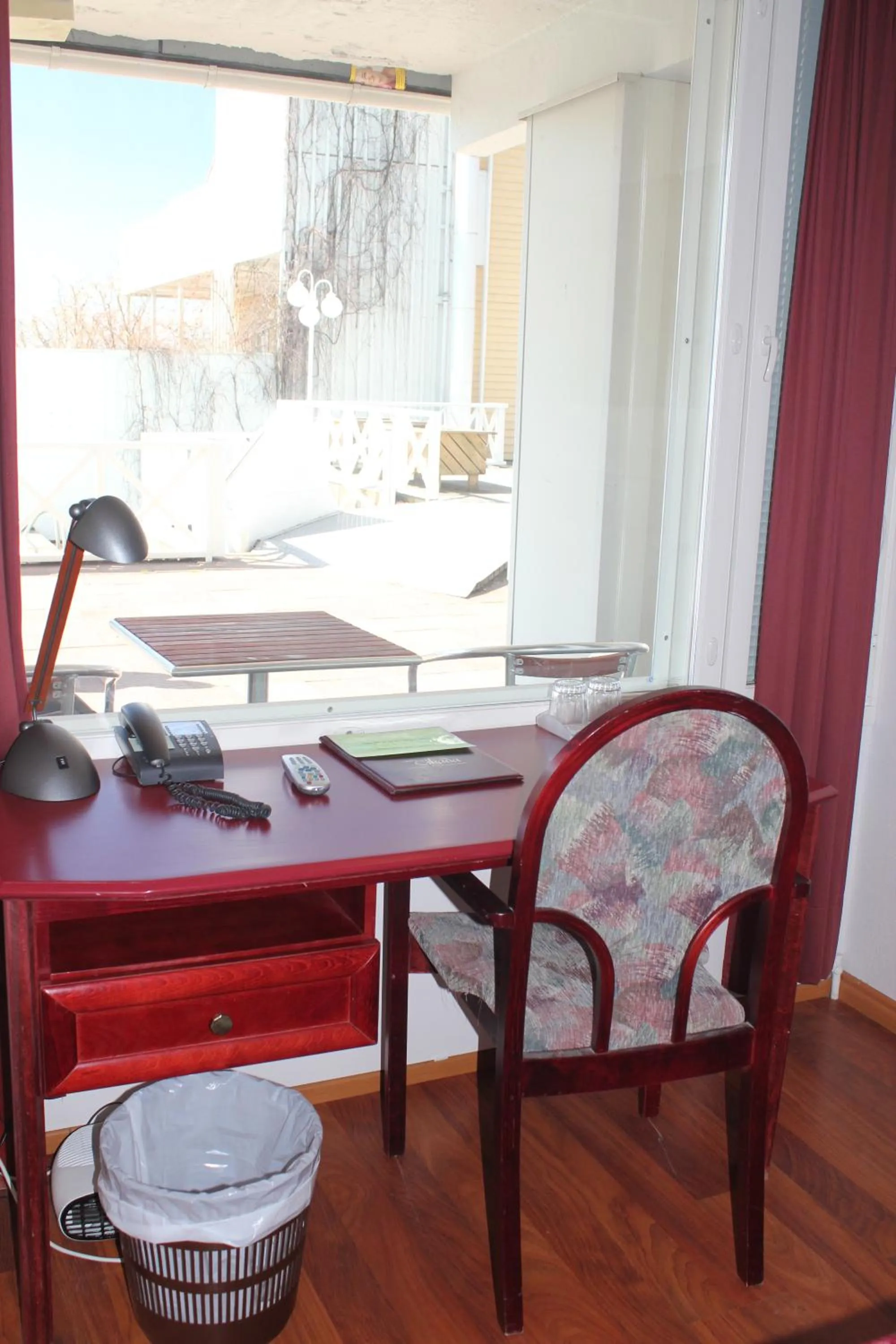 Seating area in Hotel Cikada