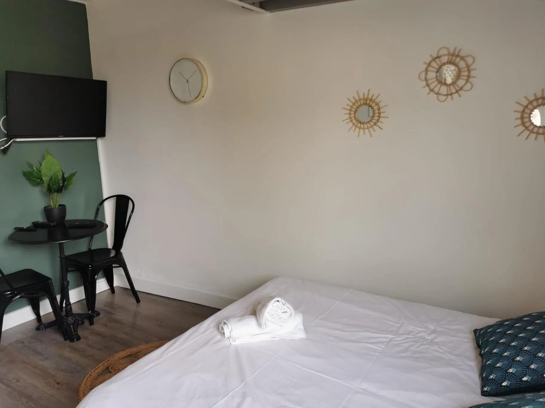 Bed in Studios dans l'hyper centre Bordeaux