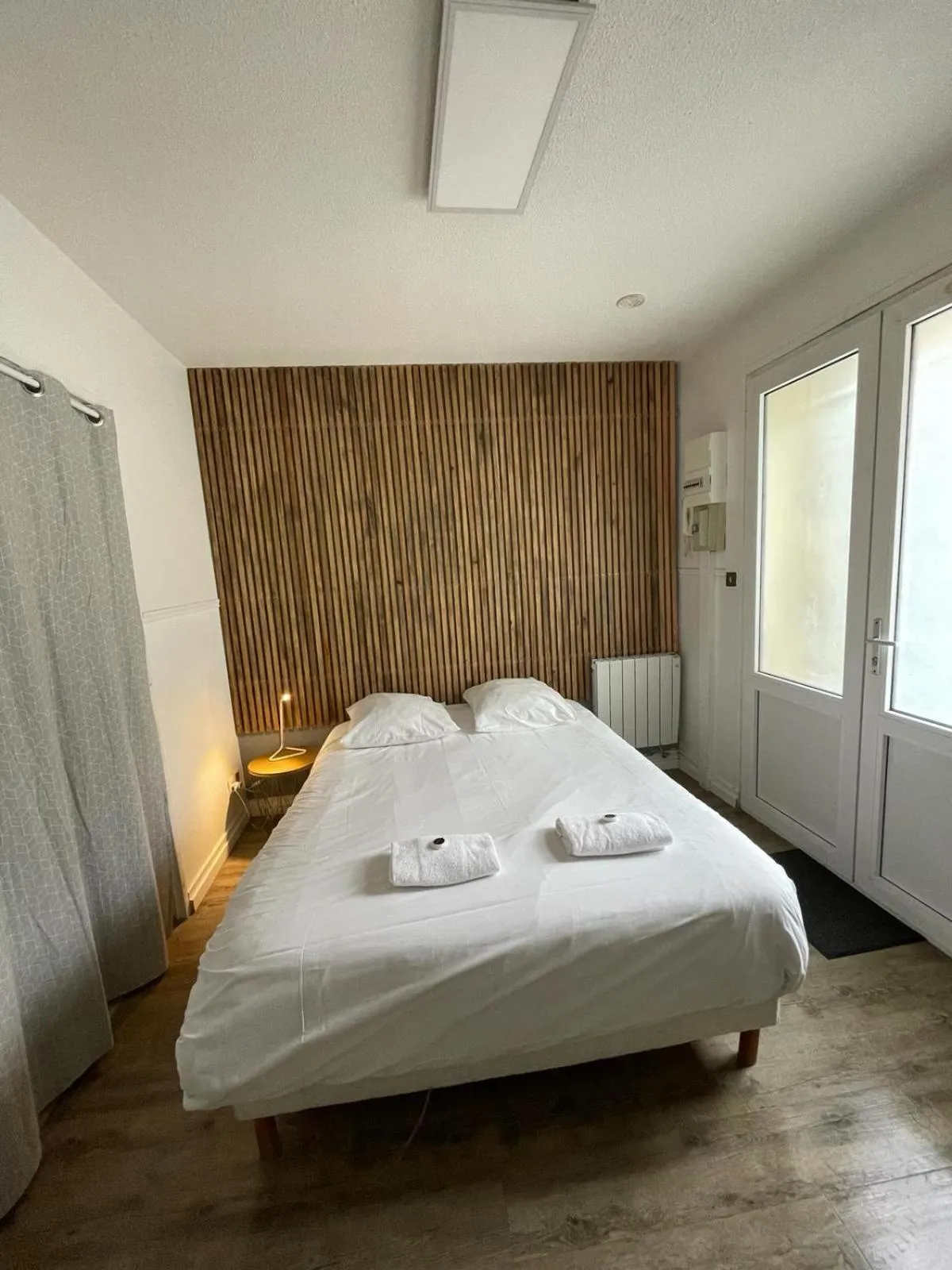 Bed in Studios dans l'hyper centre Bordeaux