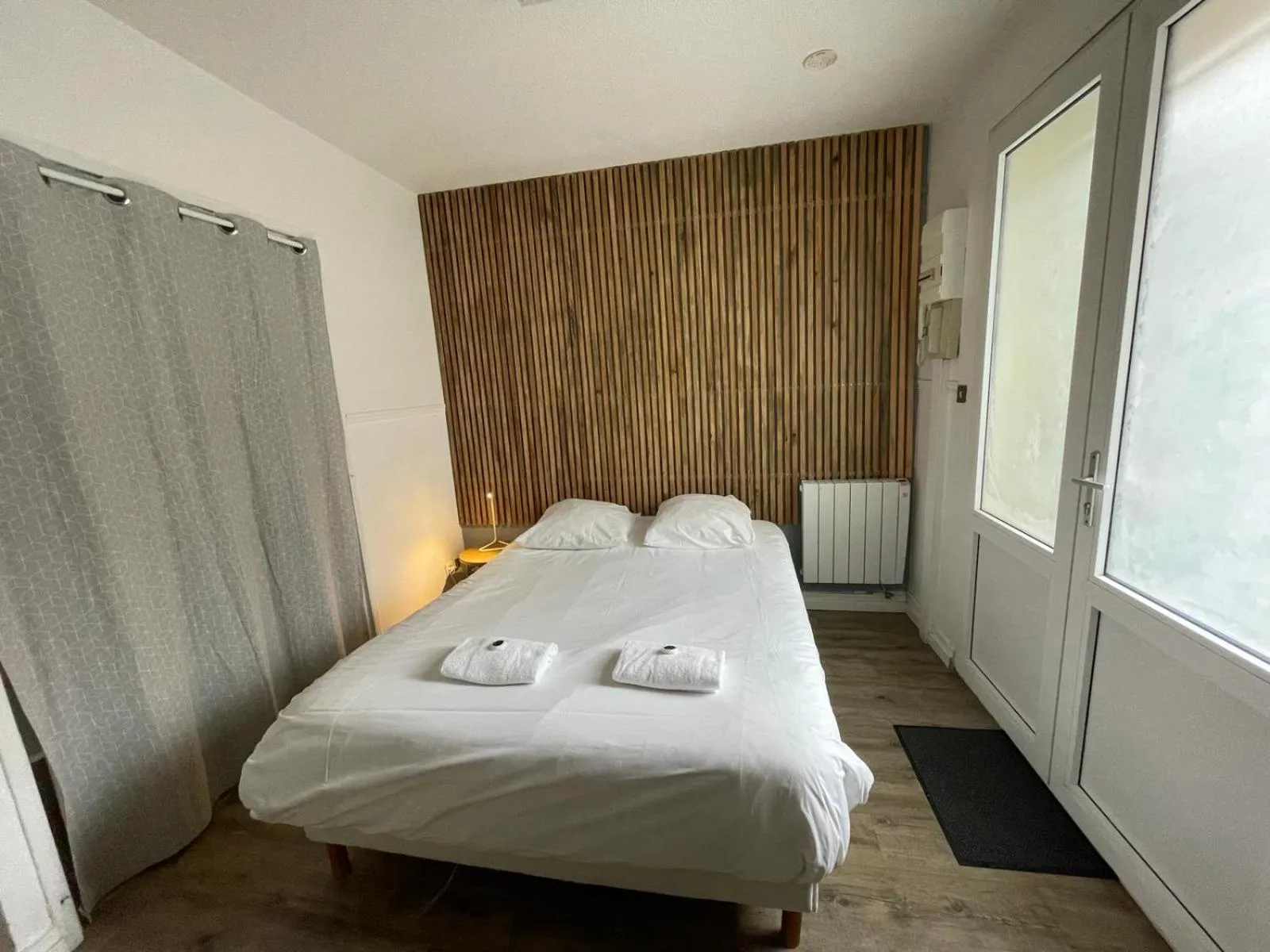 Bed in Studios dans l'hyper centre Bordeaux
