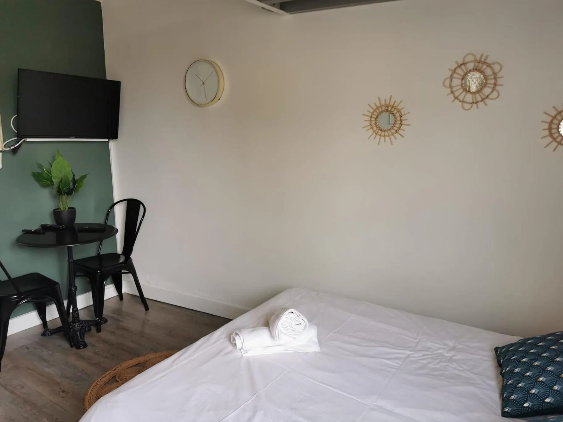 Bed in Studios dans l'hyper centre Bordeaux