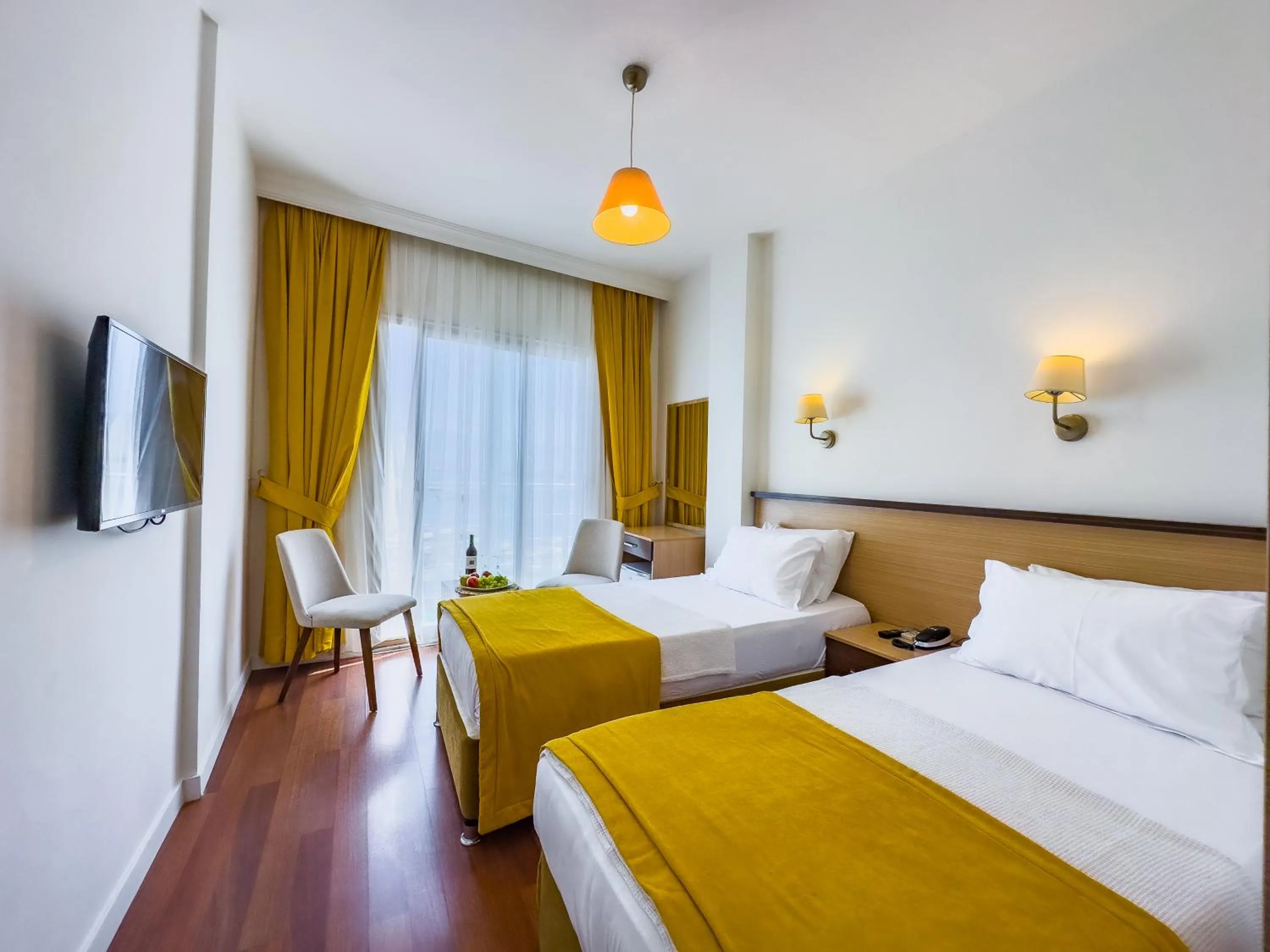 Bed in Dedeoğlu Port Hotel